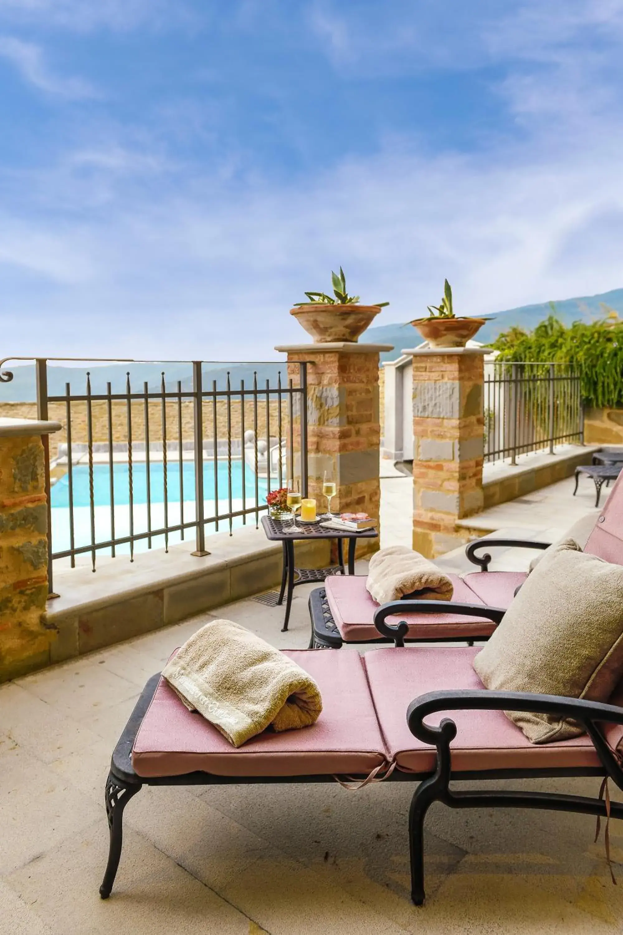Patio, Swimming Pool in Monastero Di Cortona Hotel & Spa