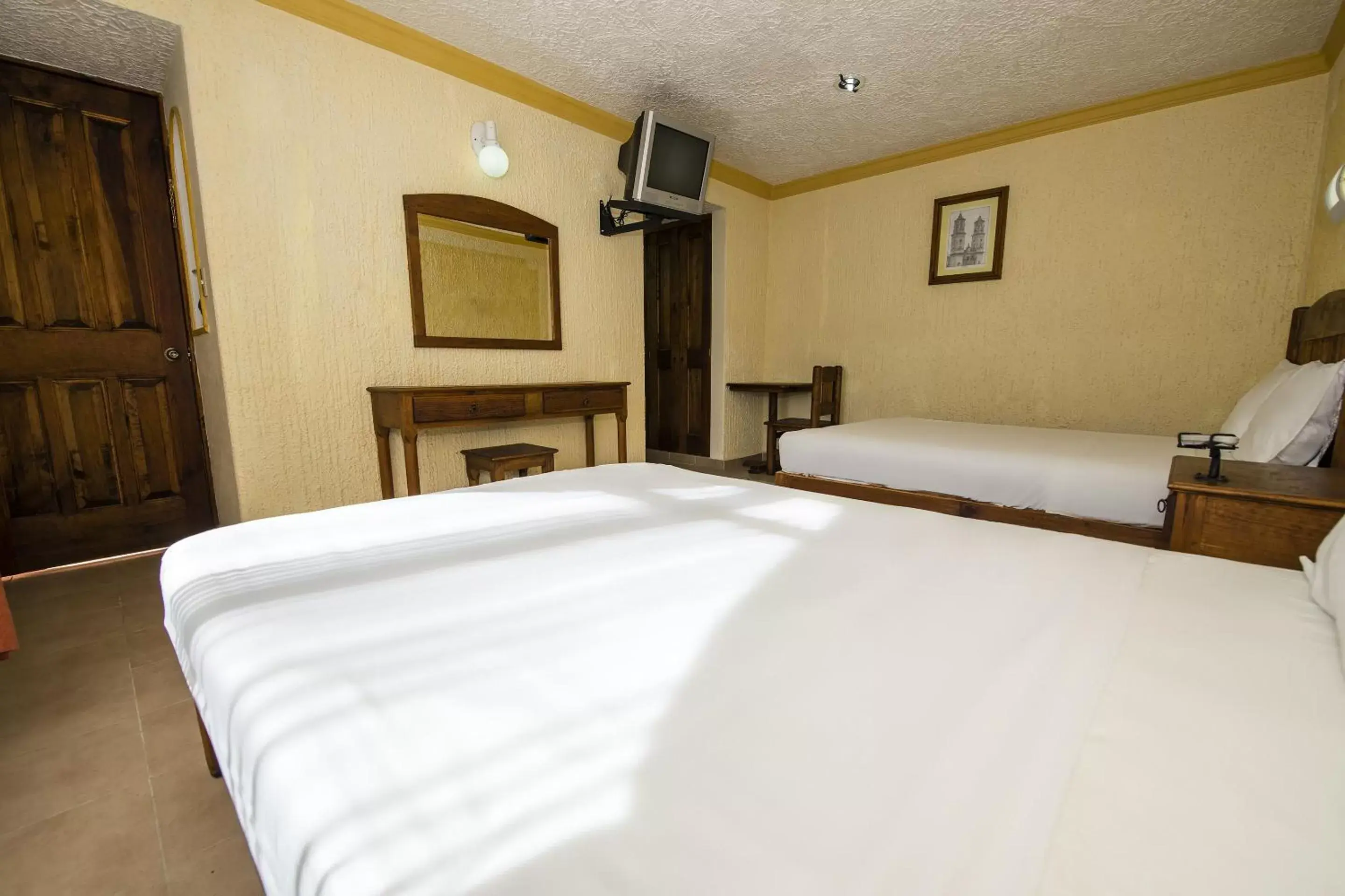 Bedroom, Bed in OYO Hotel La Glorieta ,Huichapan ,Balneario Camino Real