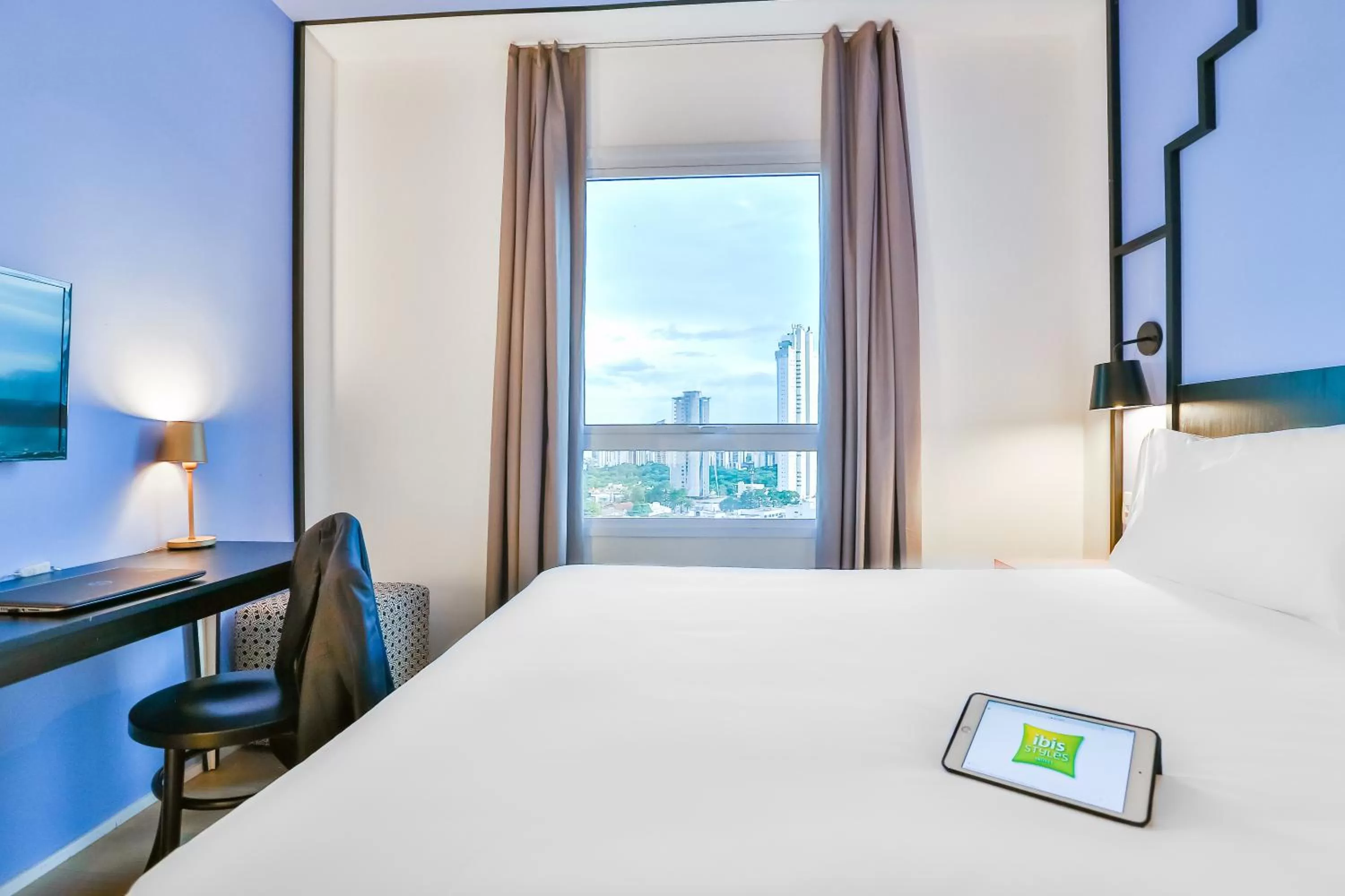 Photo of the whole room, Bed in ibis Styles Goiania Marista