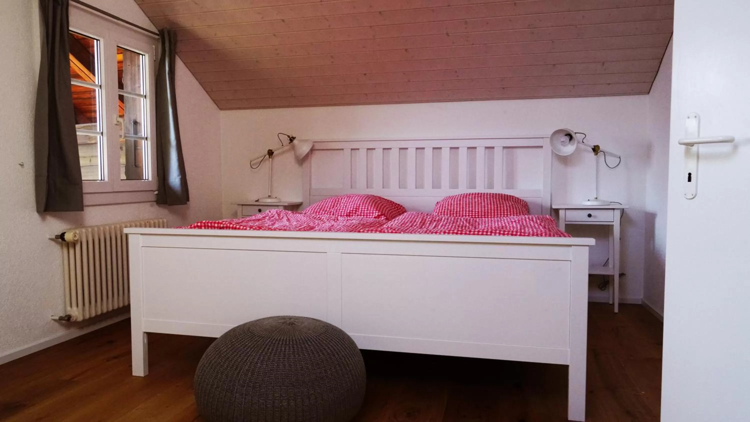 Bedroom, Bed in Adventure Guesthouse Interlaken