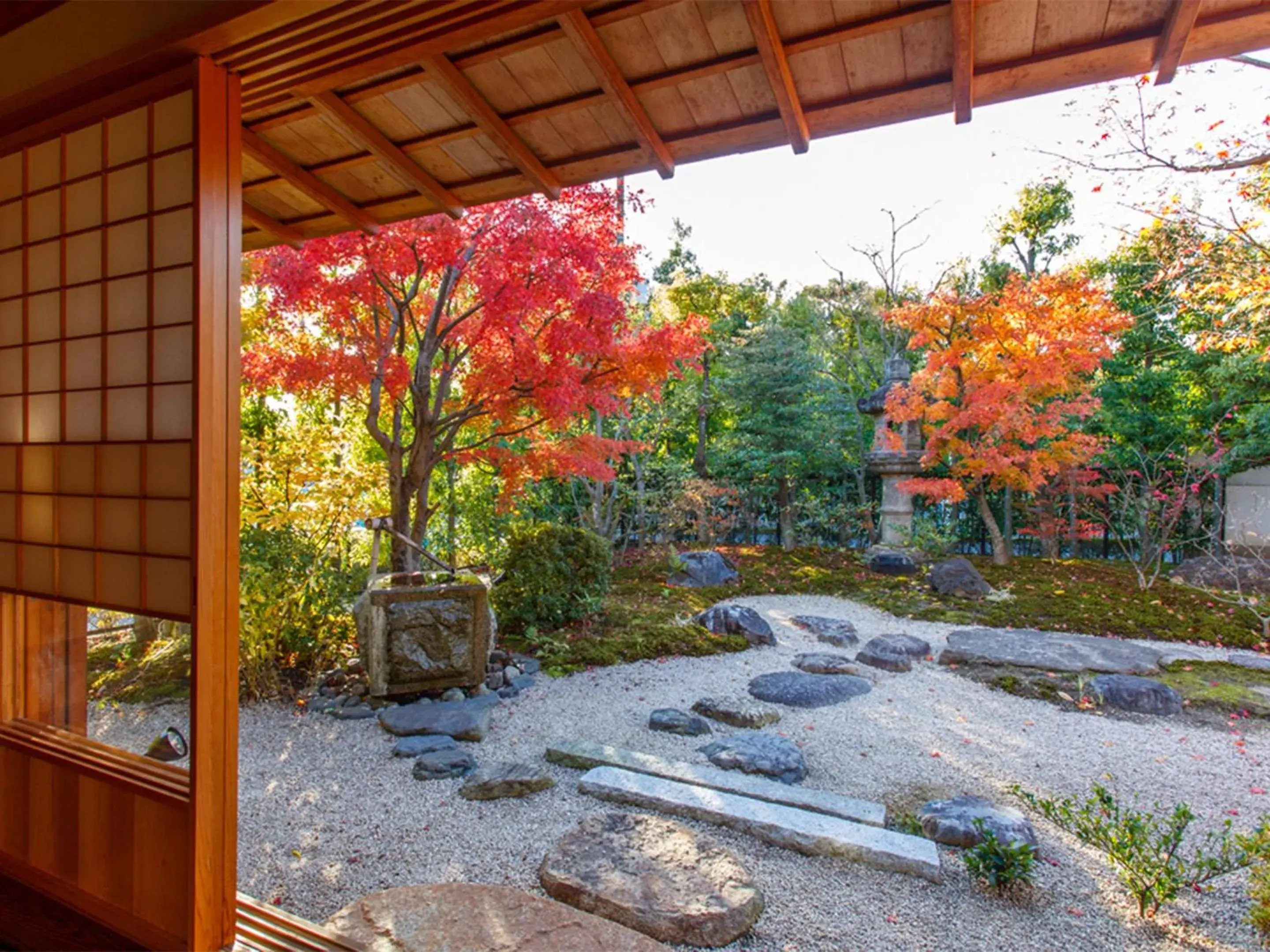 Garden view in Ryokan Genhouin