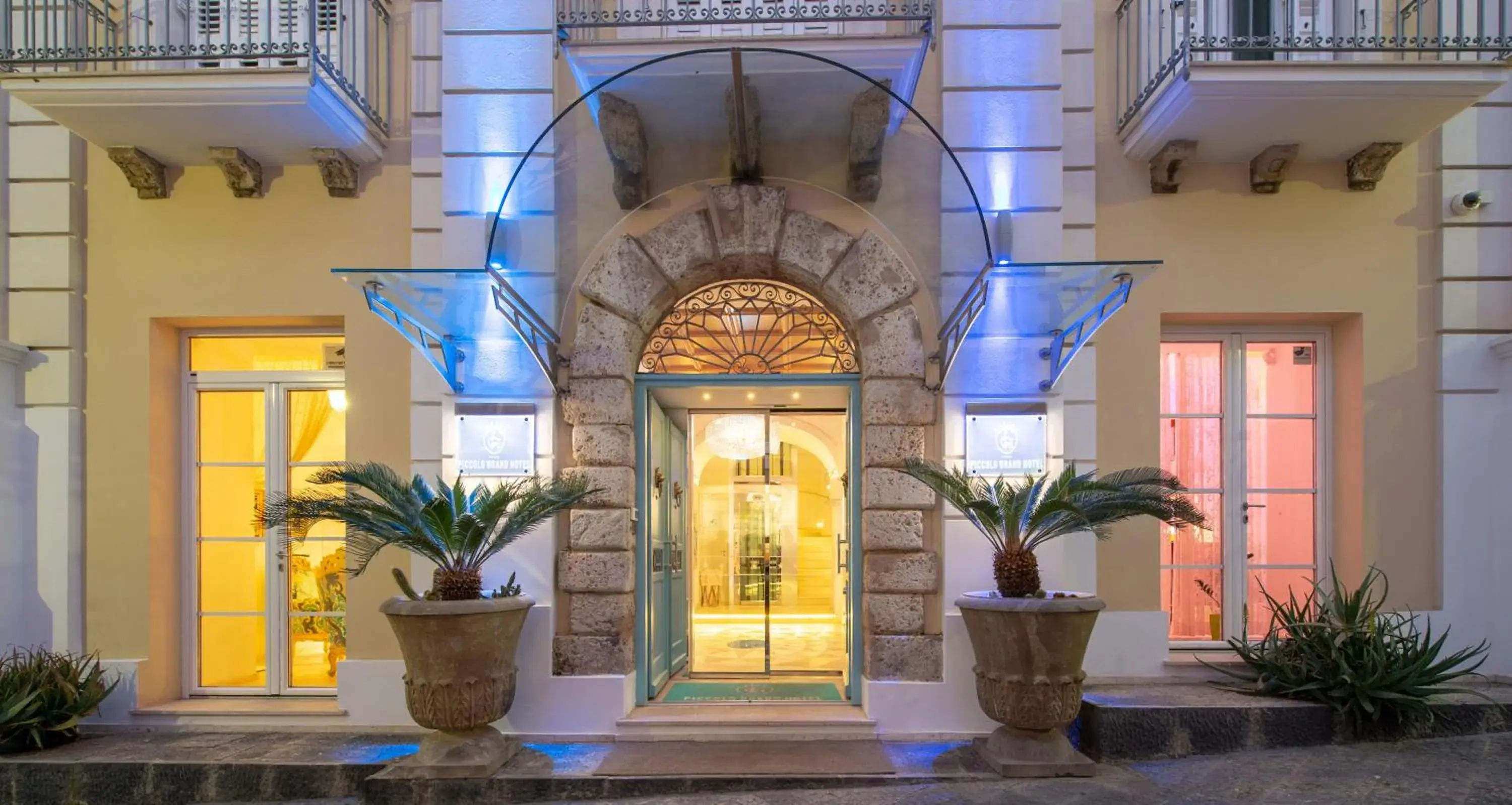 Facade/entrance in Piccolo Grand Hotel