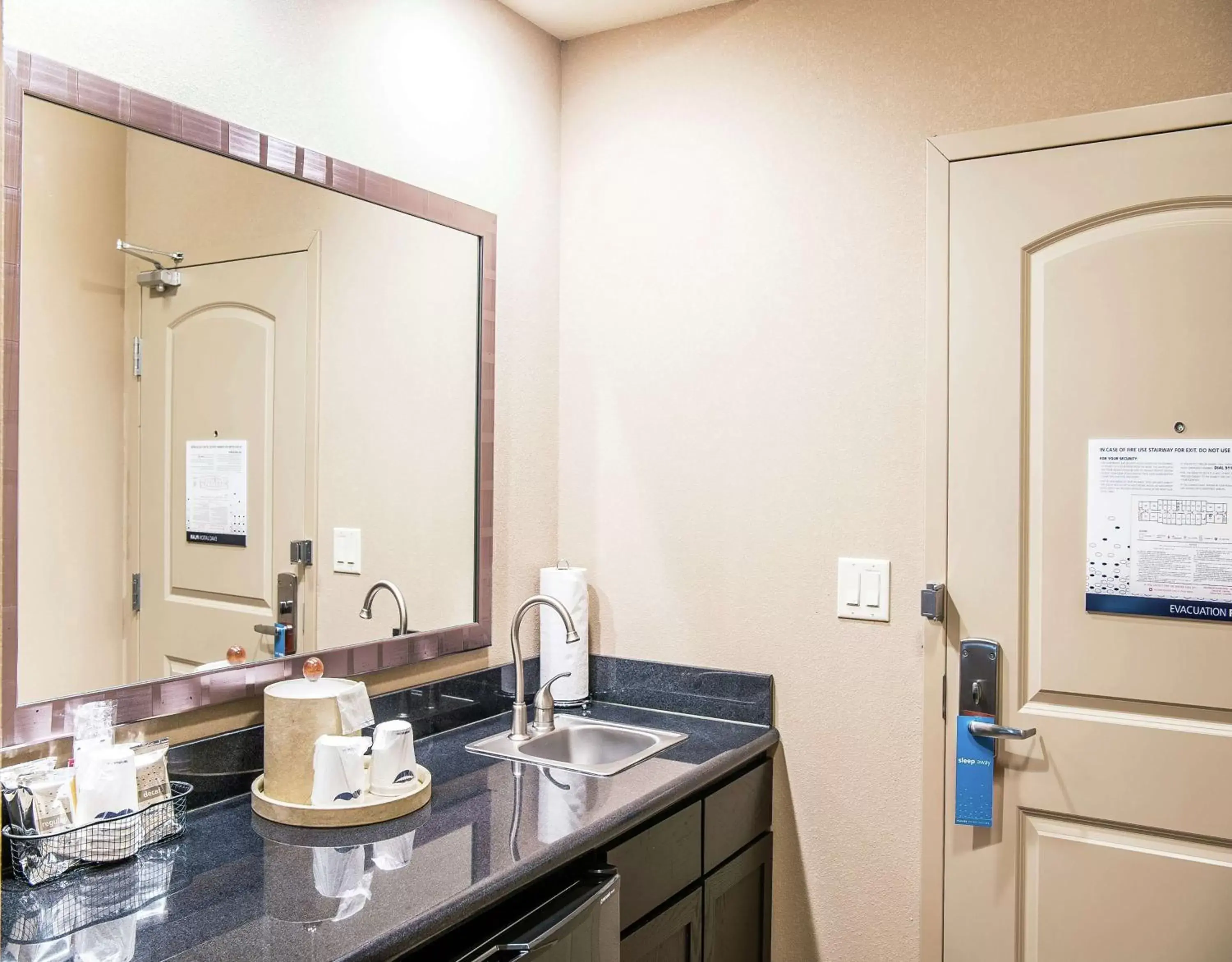 Bathroom in Hampton Inn & Suites Bay City