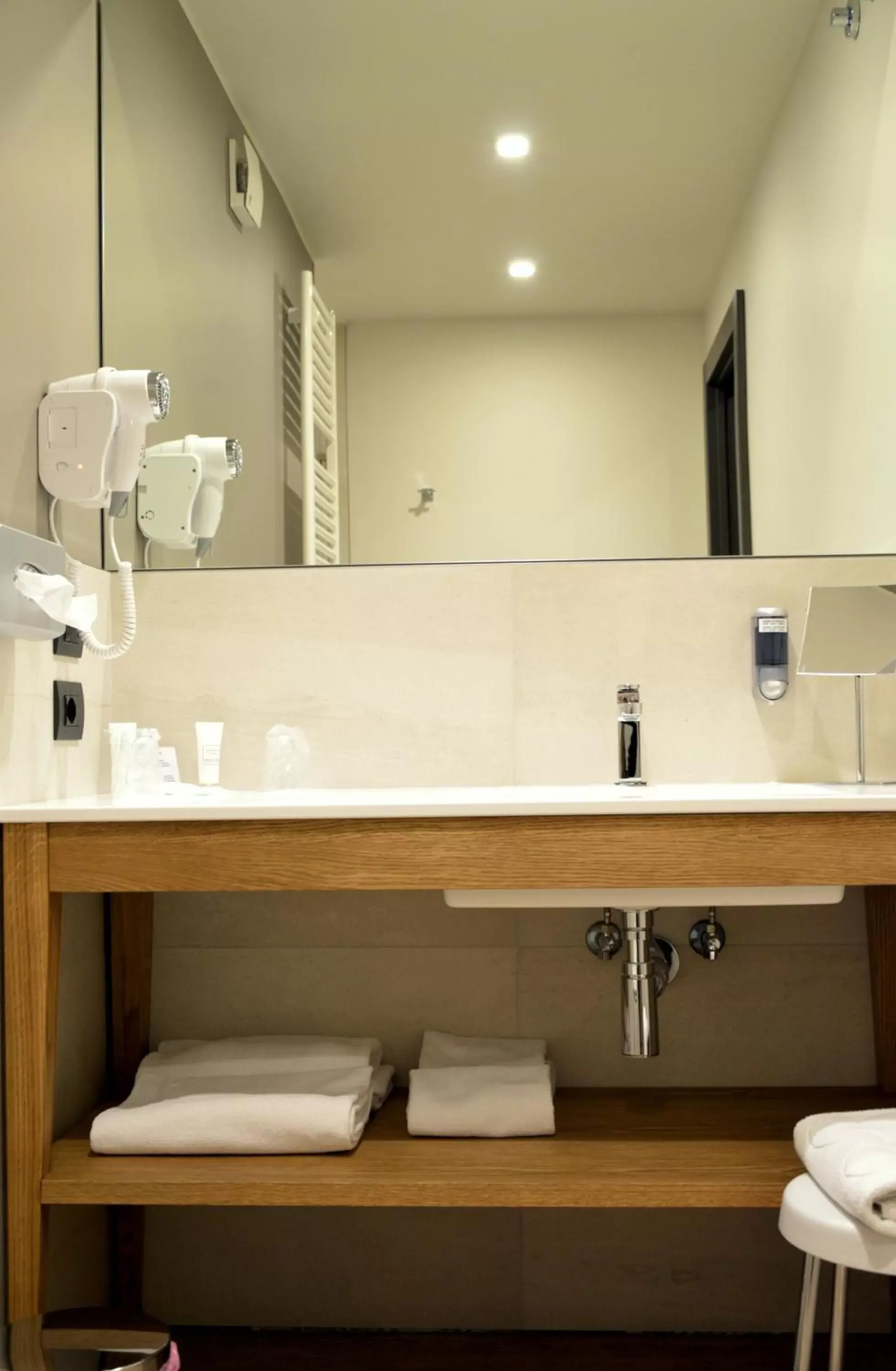 Bathroom in Best Western Plus Soave Hotel