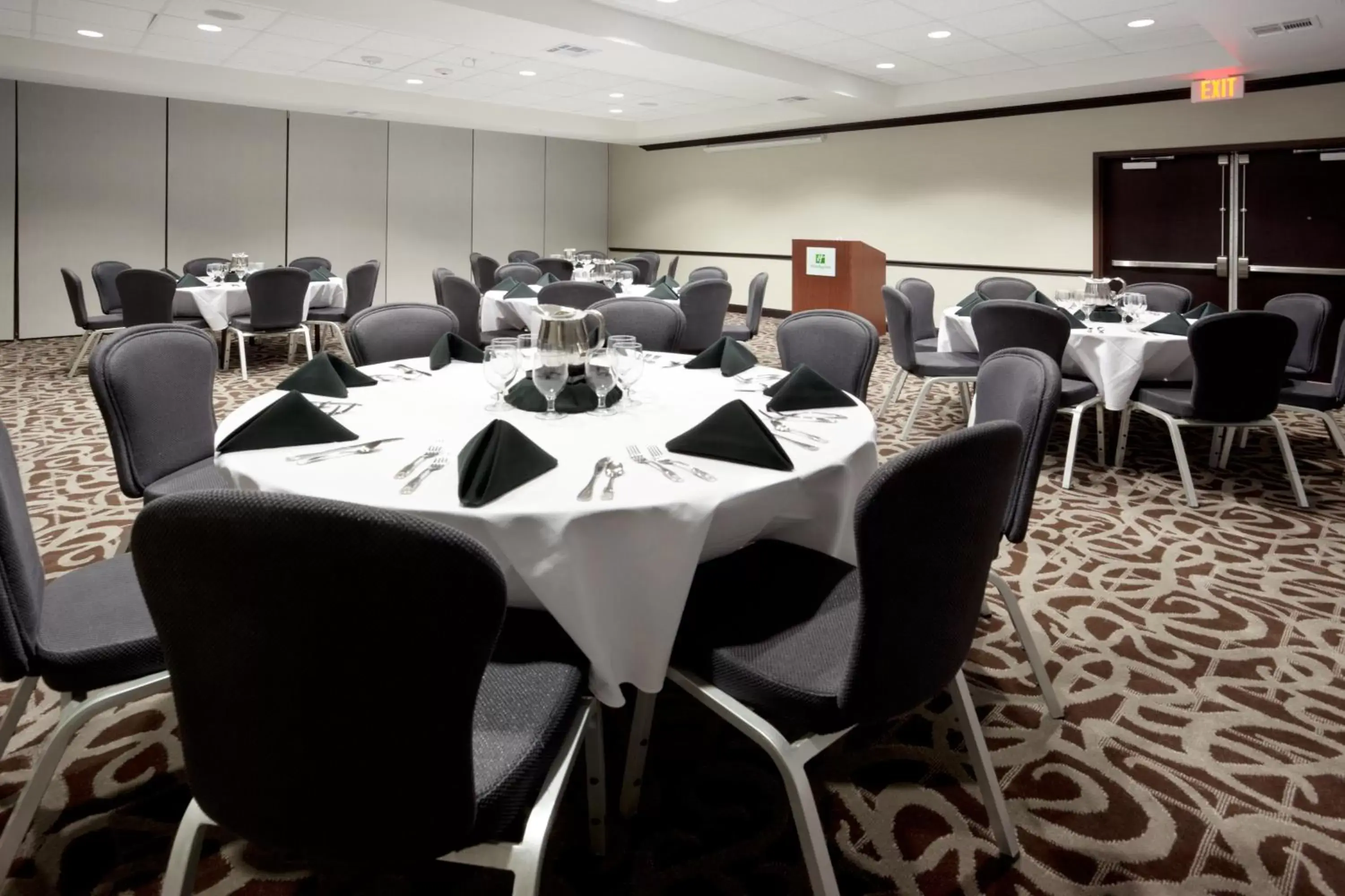 Banquet/Function facilities, Restaurant/Places to Eat in Holiday Inn San Antonio North Stone Oak Area, an IHG Hotel