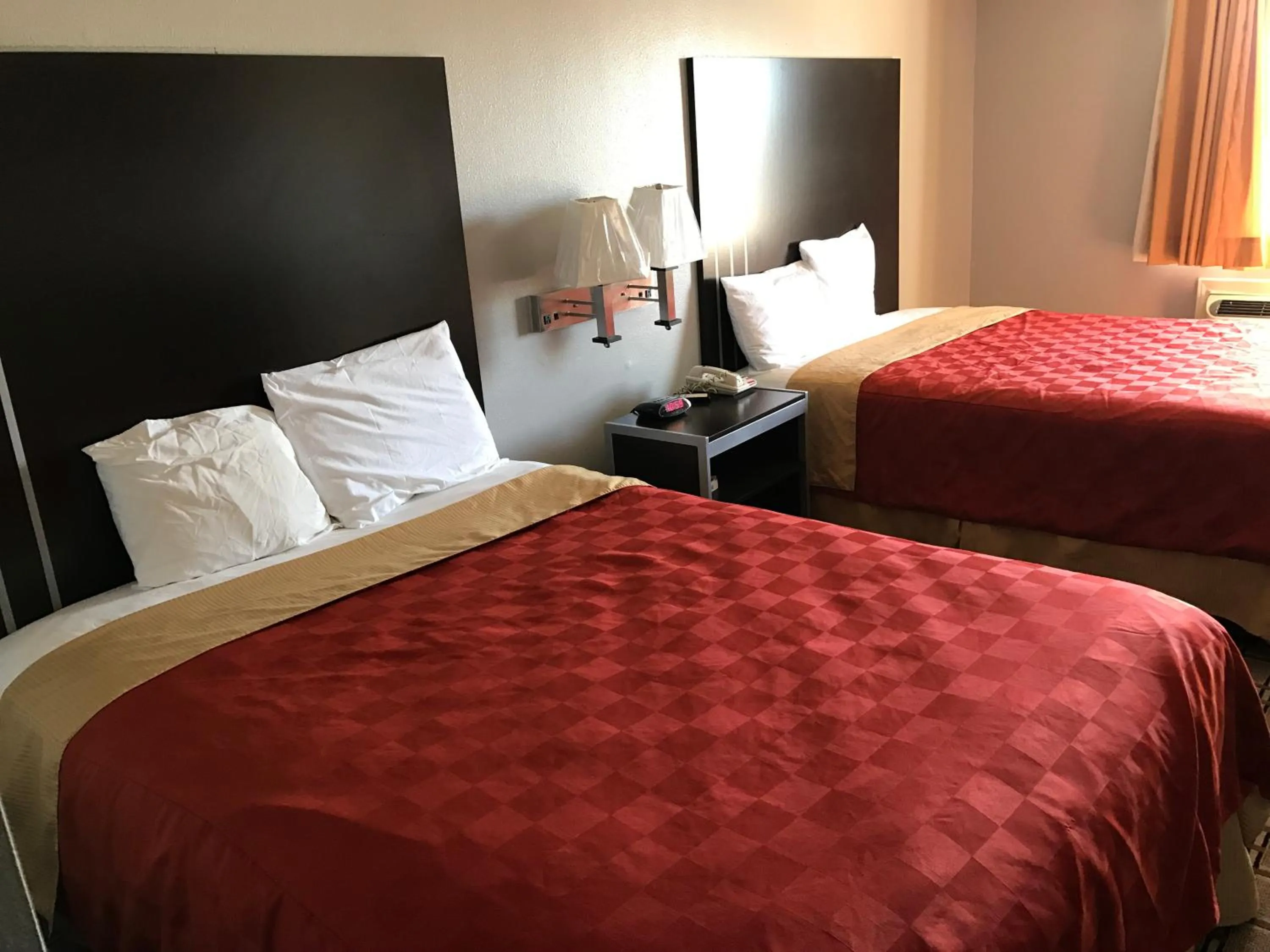 Bedroom, Bed in Express Inn Weslaco/Mercedes