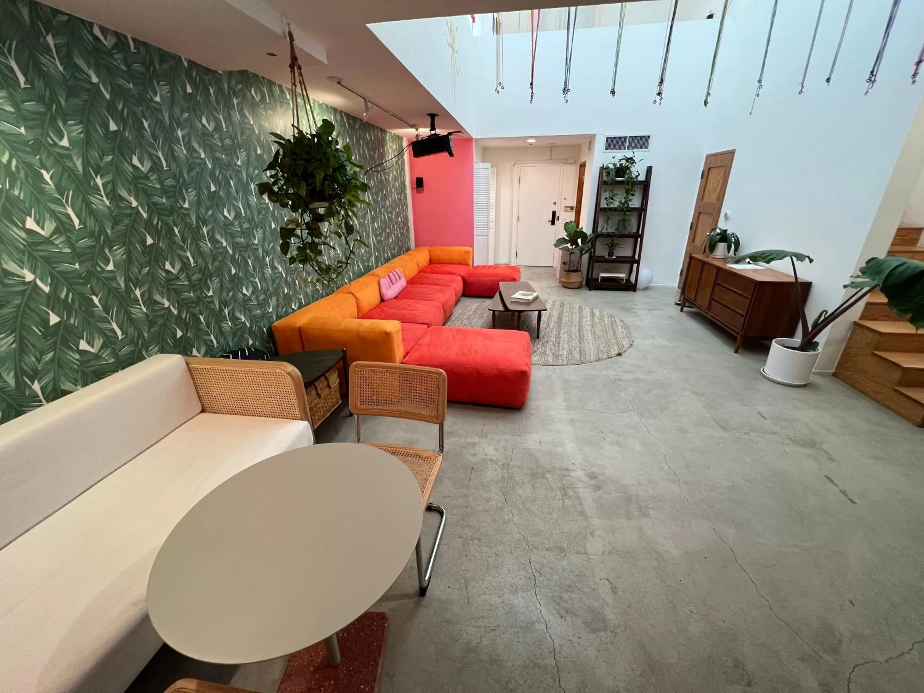 Living room in STAY OPEN Venice Beach