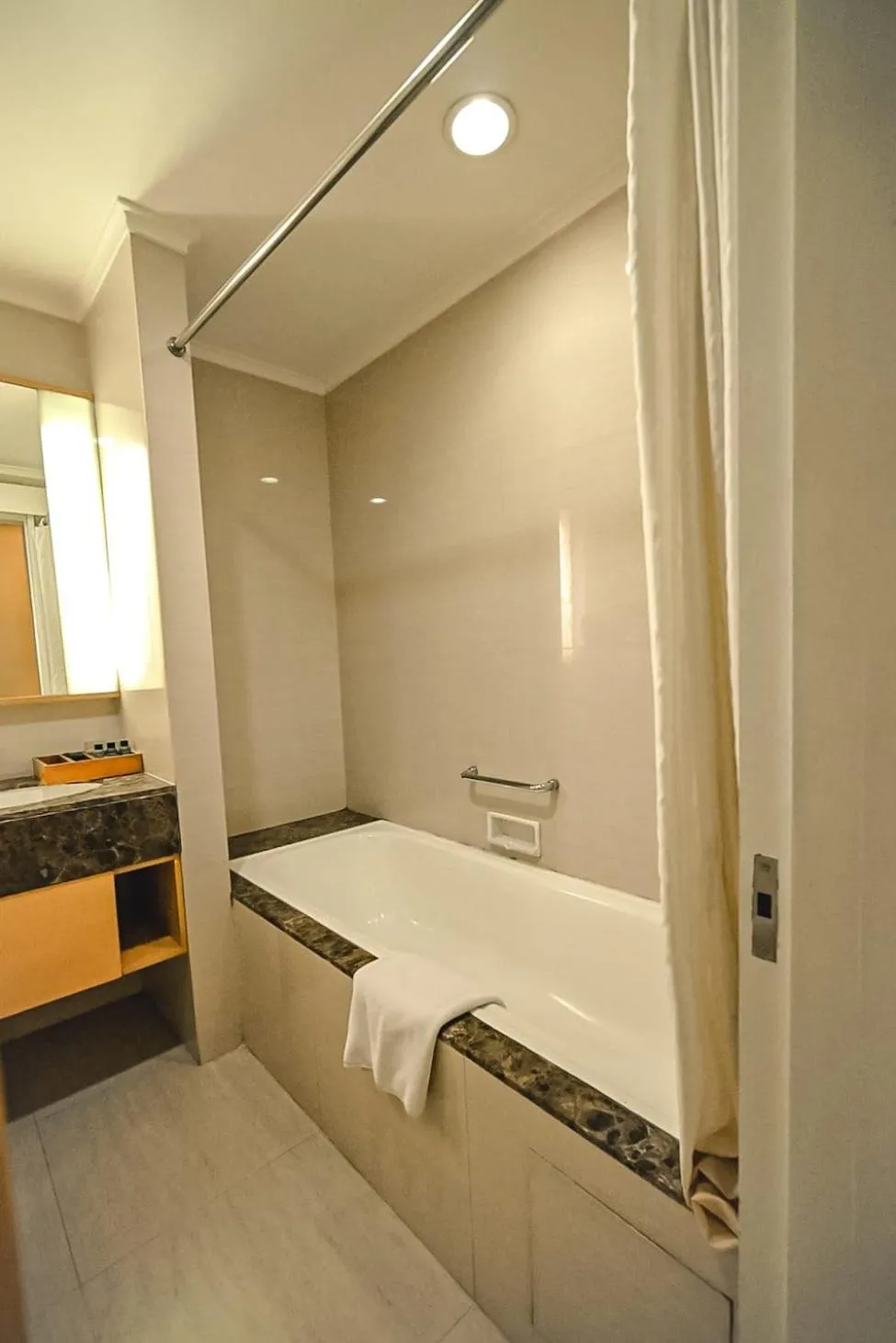 Bathroom, Bed in All Sedayu Hotel Kelapa Gading