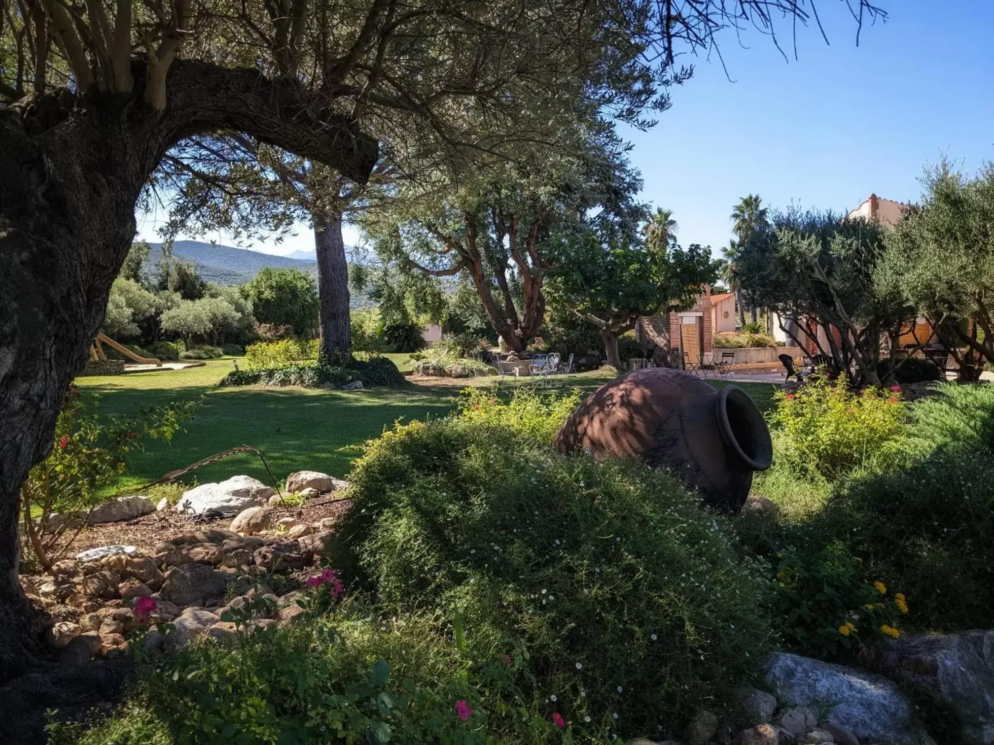 Nearby landmark, Garden in MAS TRAMONTANE chambres d'hôtes avec parc arboré & piscine