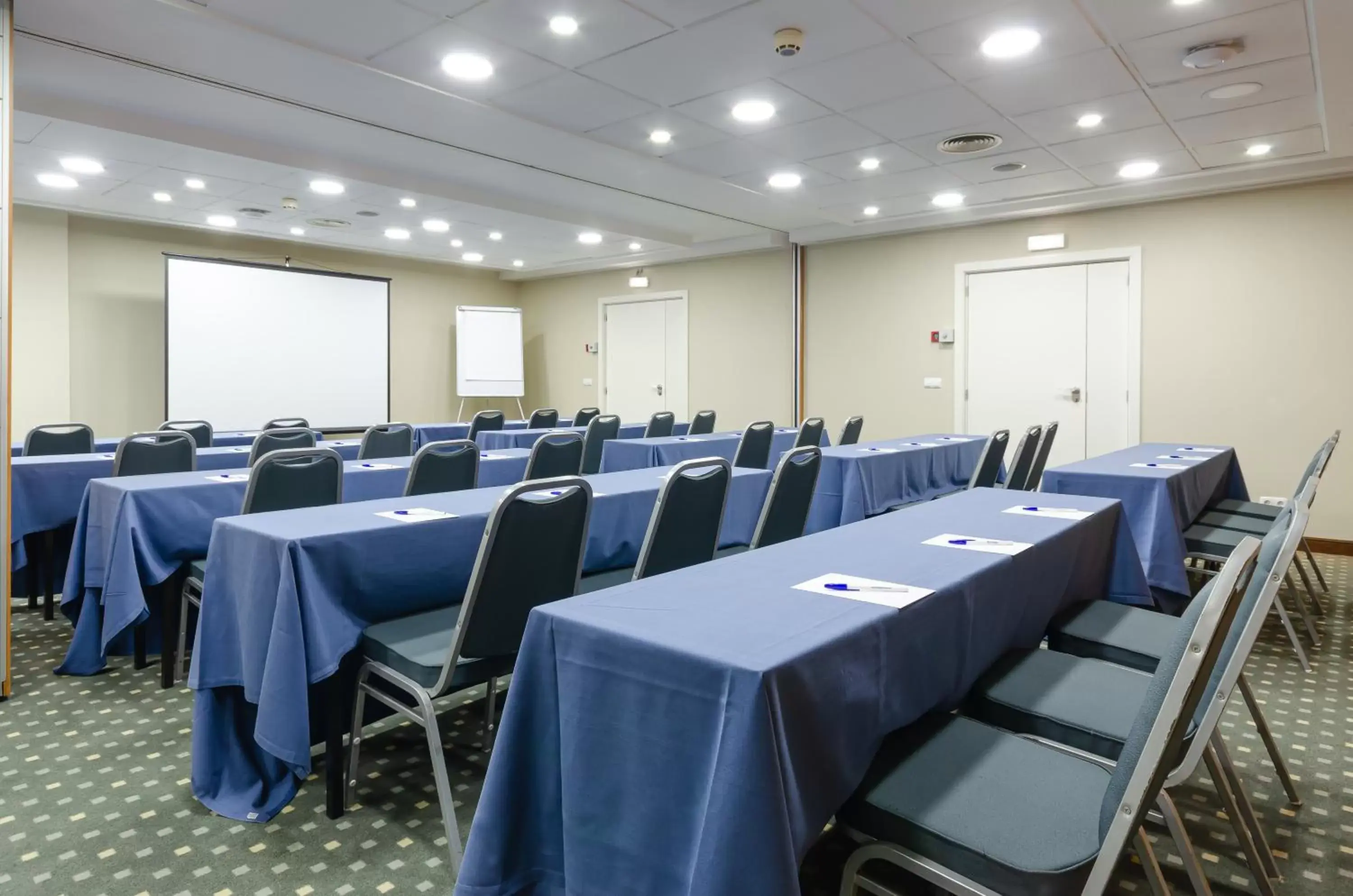 Meeting/conference room in Olissippo Marques de Sa