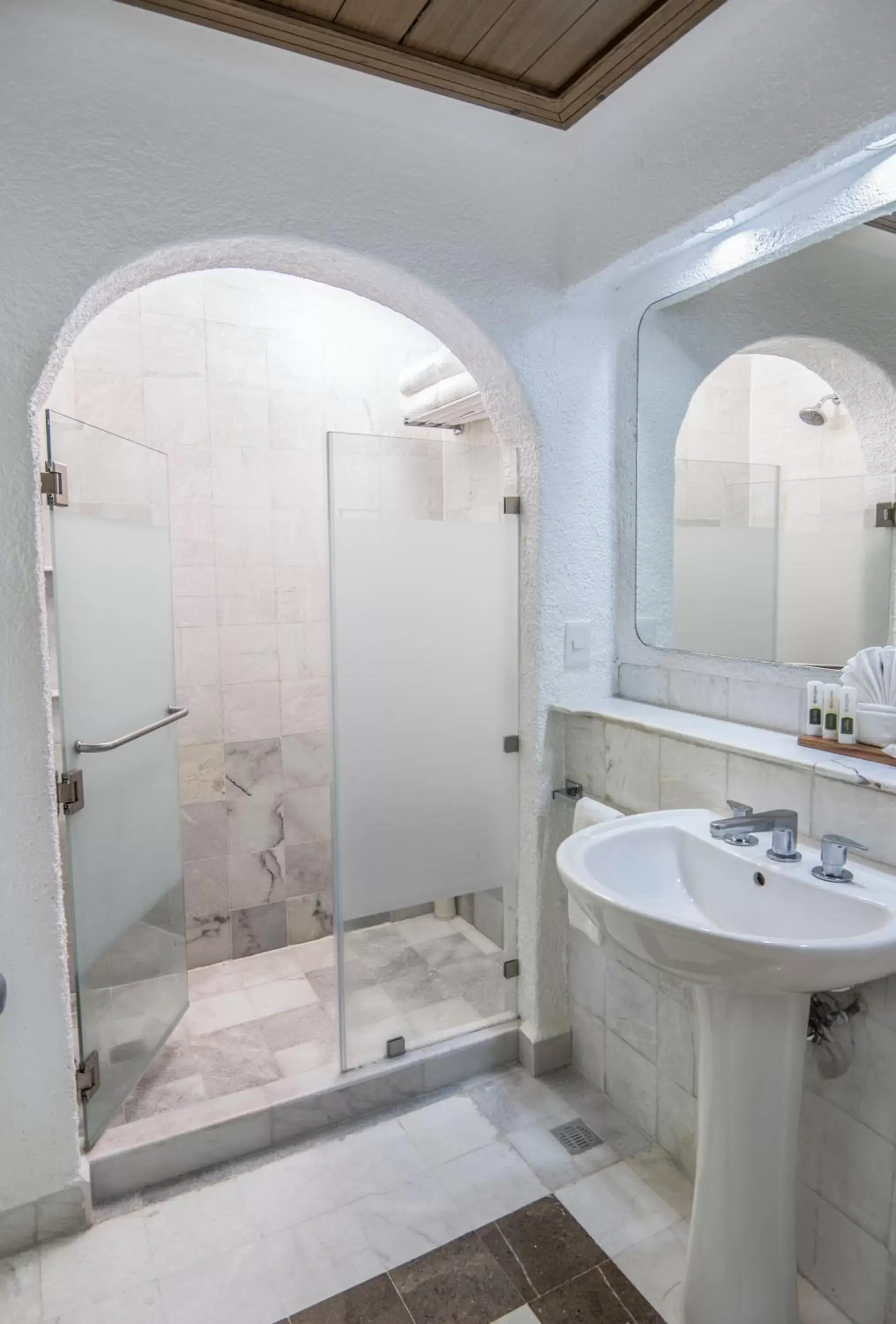 Shower, Bathroom in Tesoro Manzanillo All Inclusive