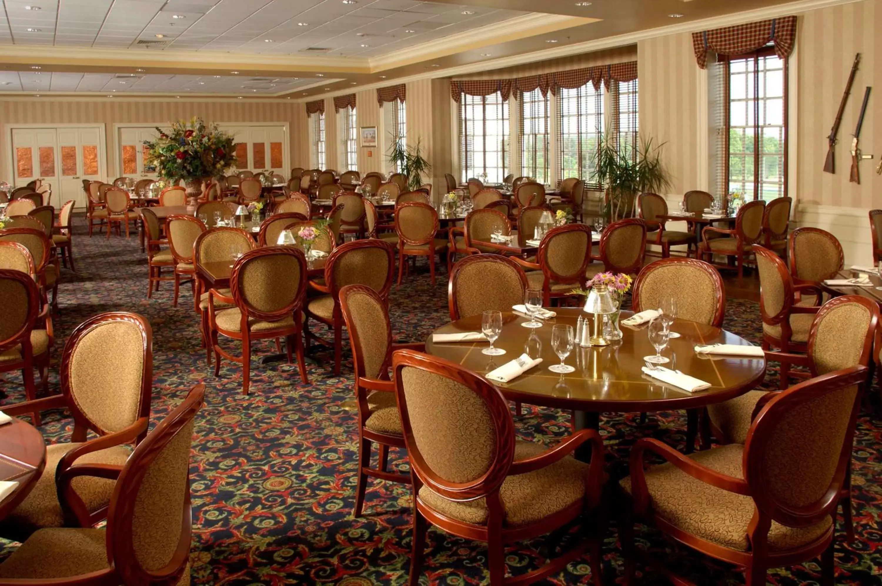 Restaurant/Places to Eat in Virginia Crossings Hotel, Tapestry Collection by Hilton