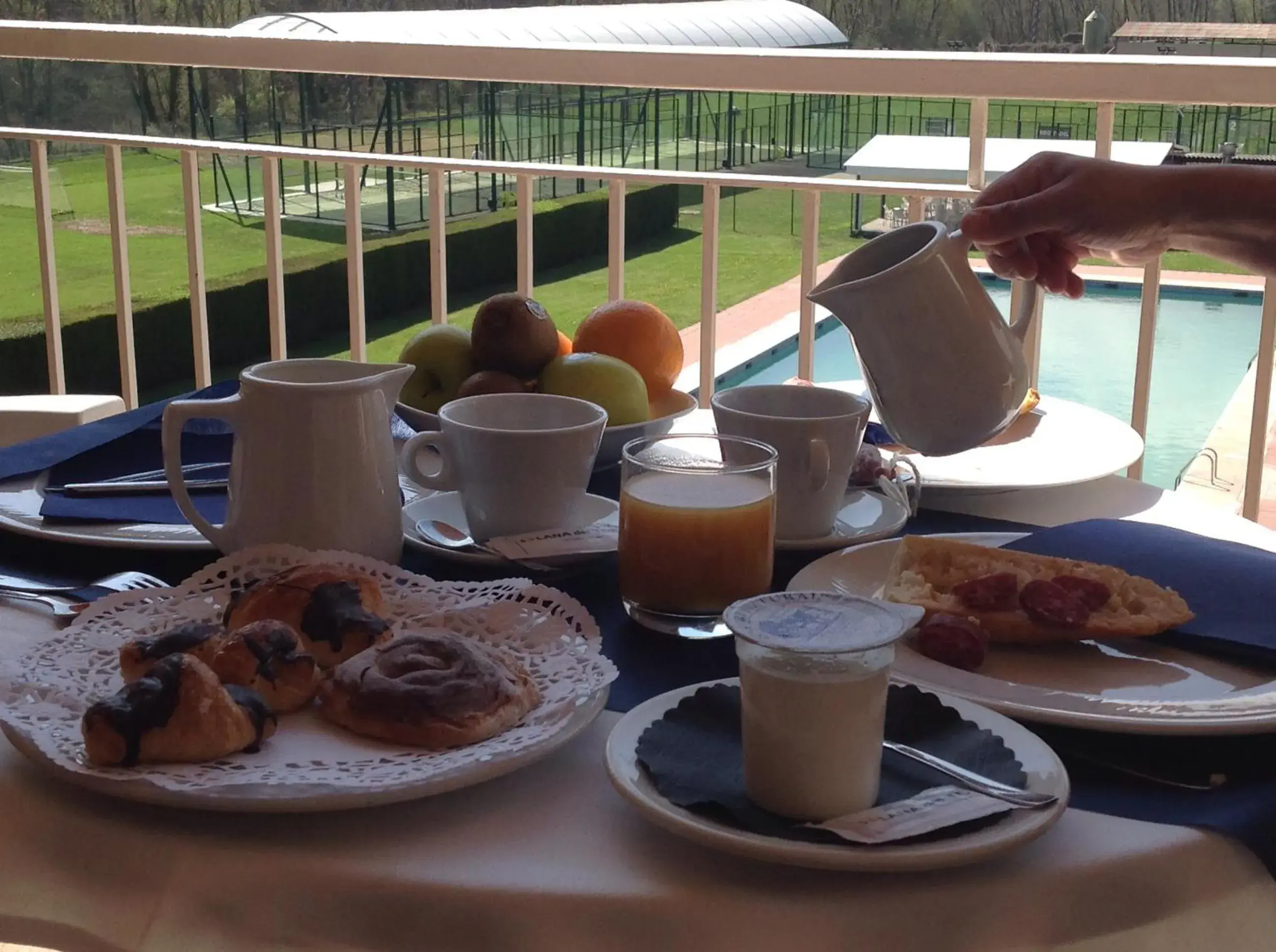 Breakfast in Hotel Solana del Ter