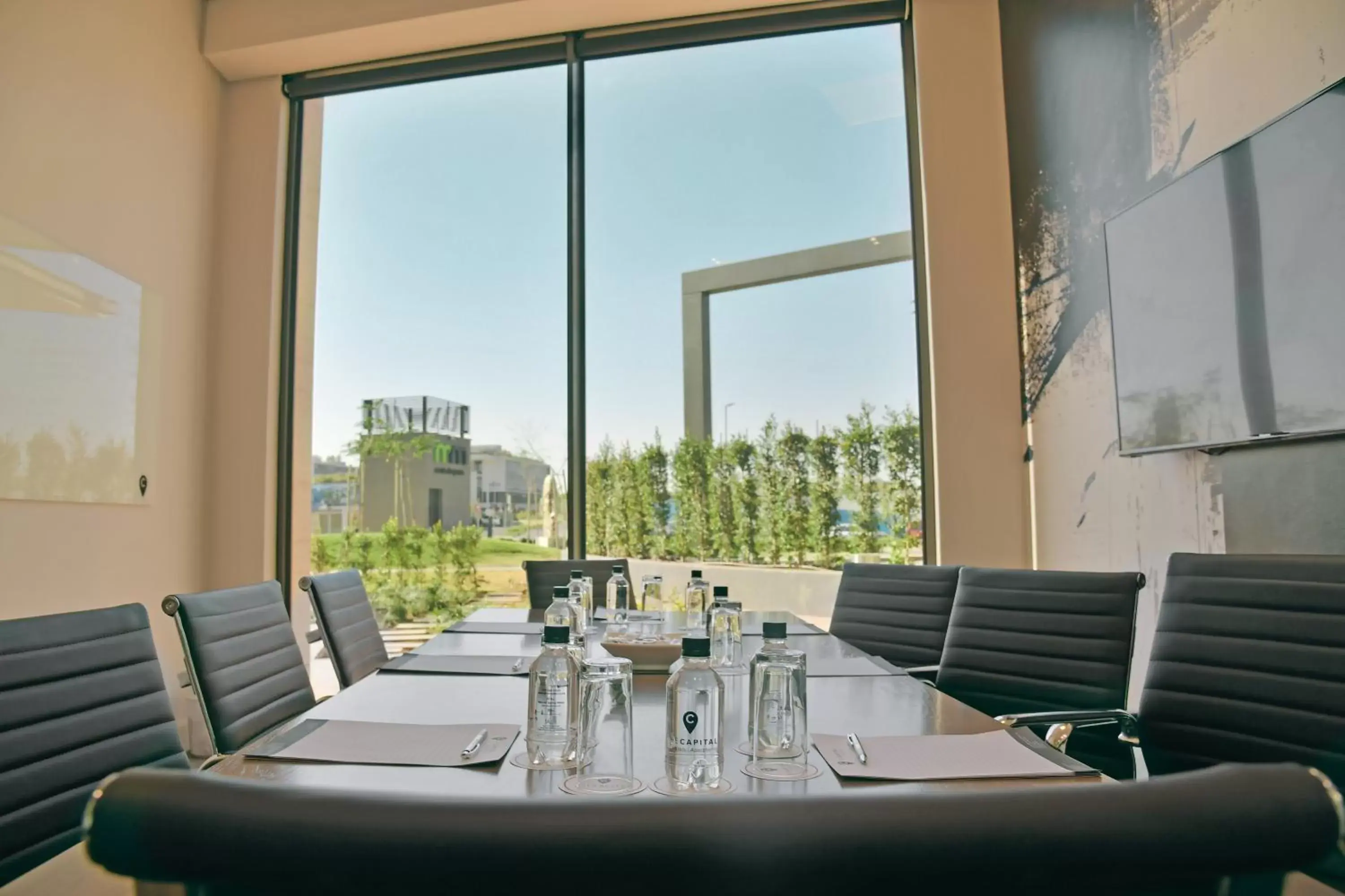 Meeting/conference room, Restaurant/Places to Eat in The Capital Menlyn Maine