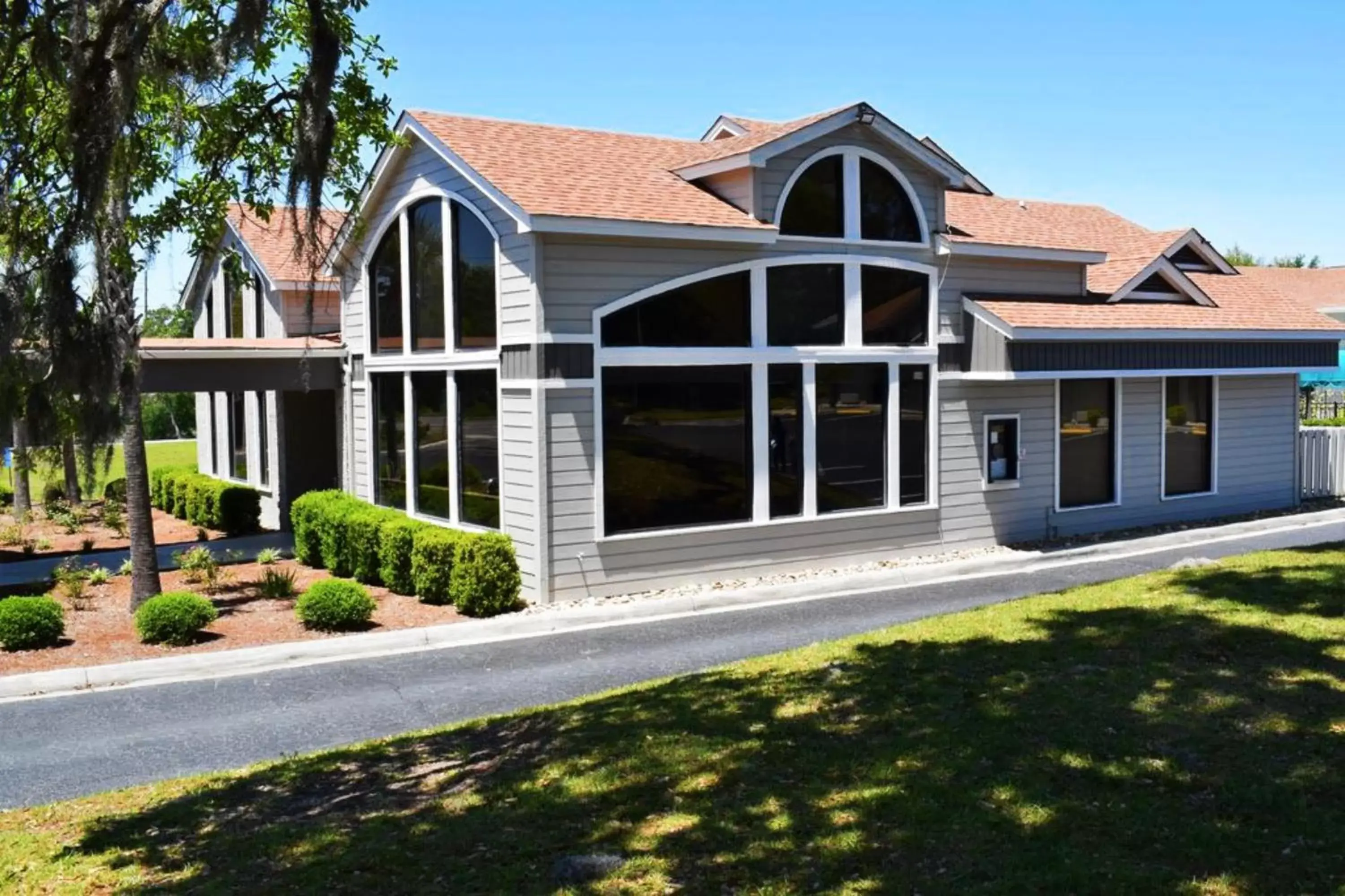 Property Building in Howard Johnson by Wyndham Beaufort/Parris Island