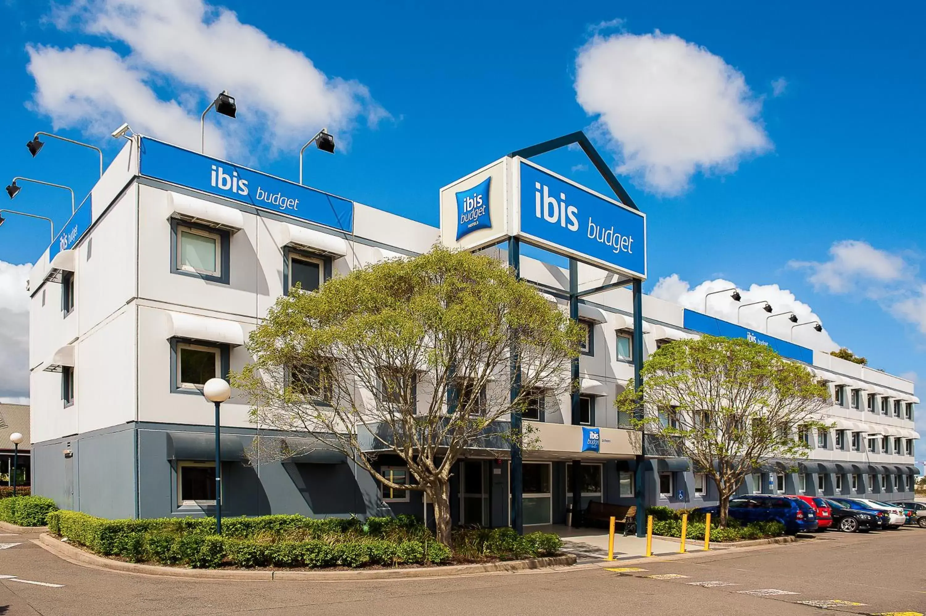 Facade/entrance in ibis Budget - St Peters Facade/entrance in ibis Budget - St Peters