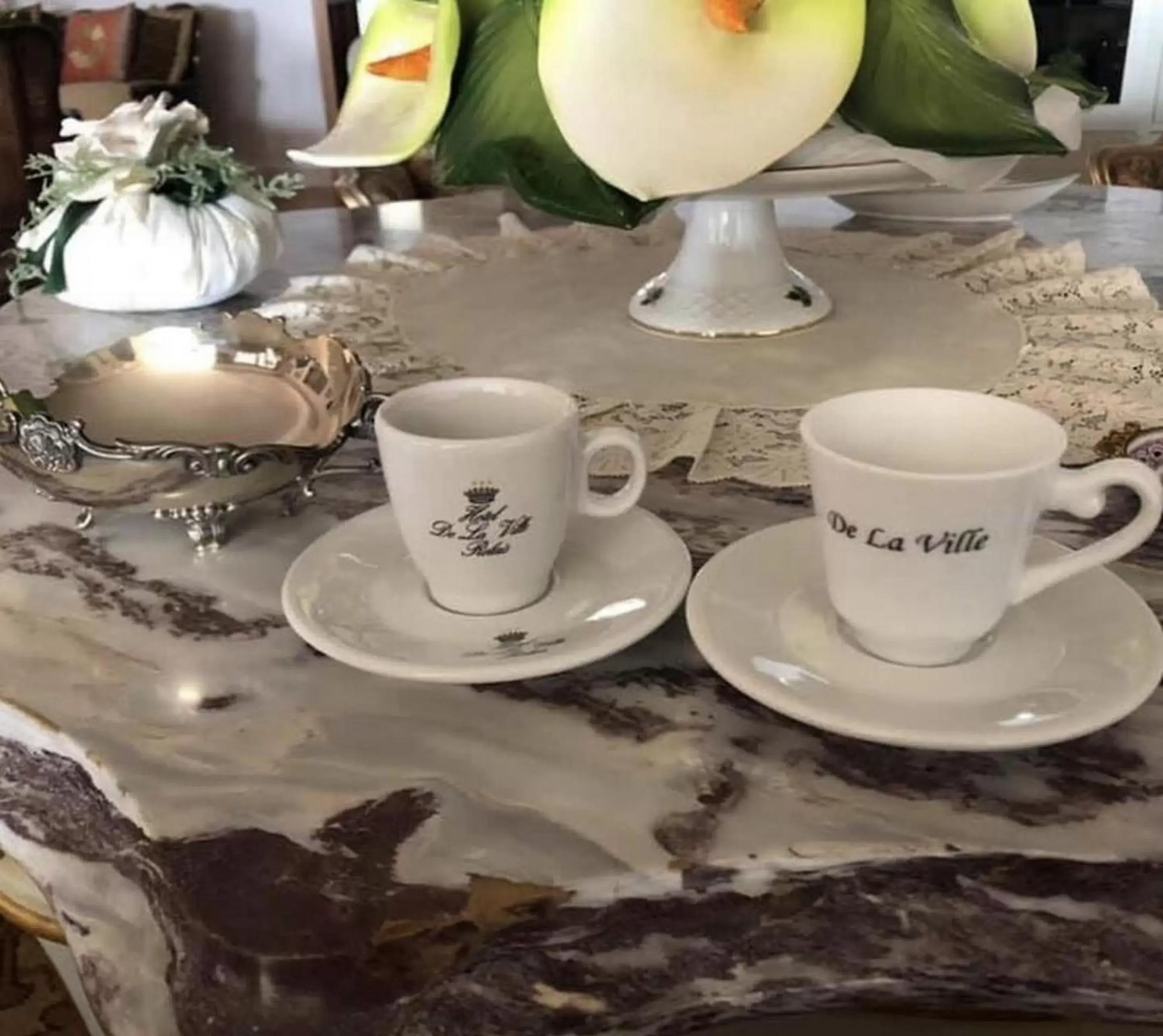 Coffee/Tea Facilities in Hotel De La Ville Relais