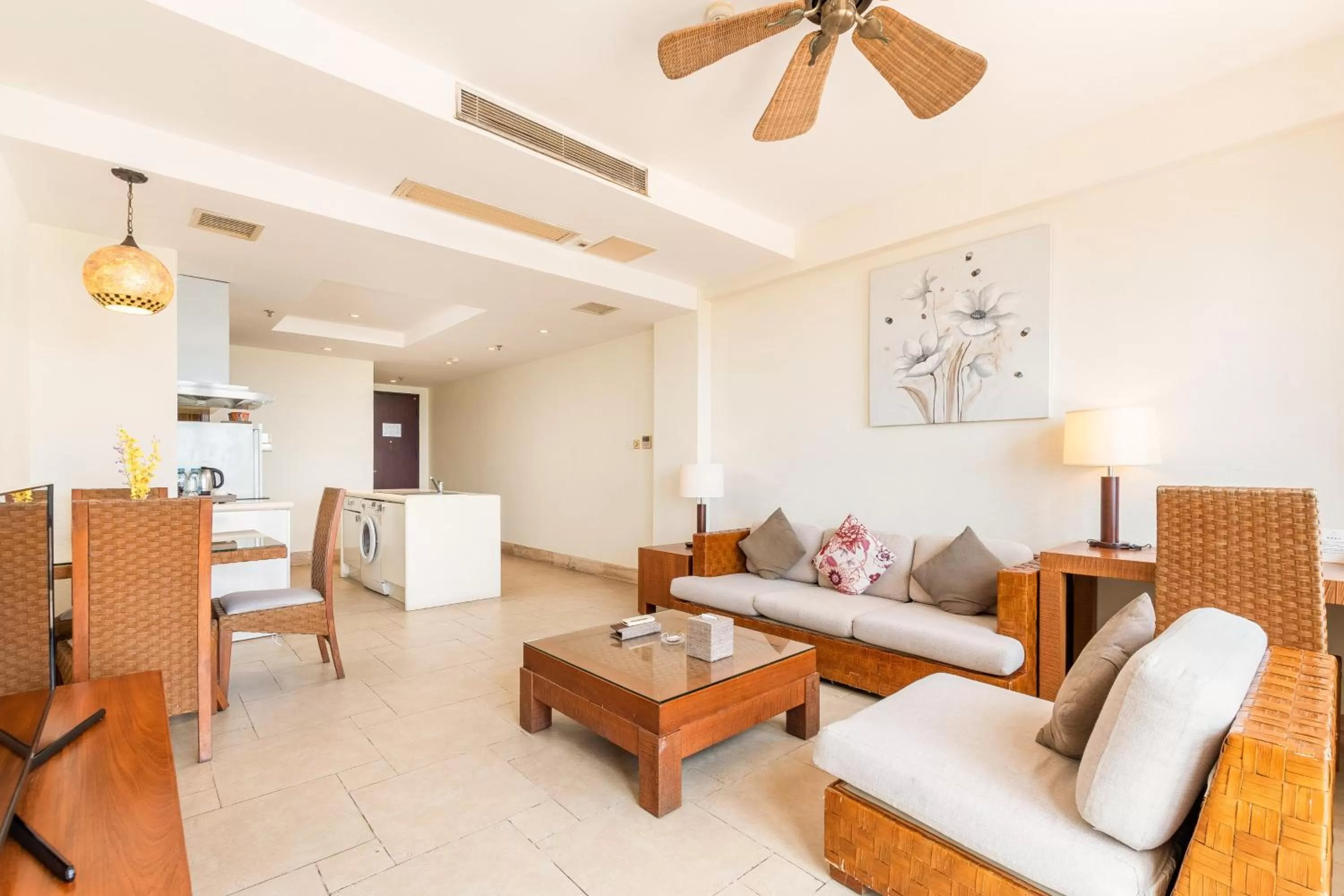 Photo of the whole room in Aegean Suites Sanya Yalong Bay Resort