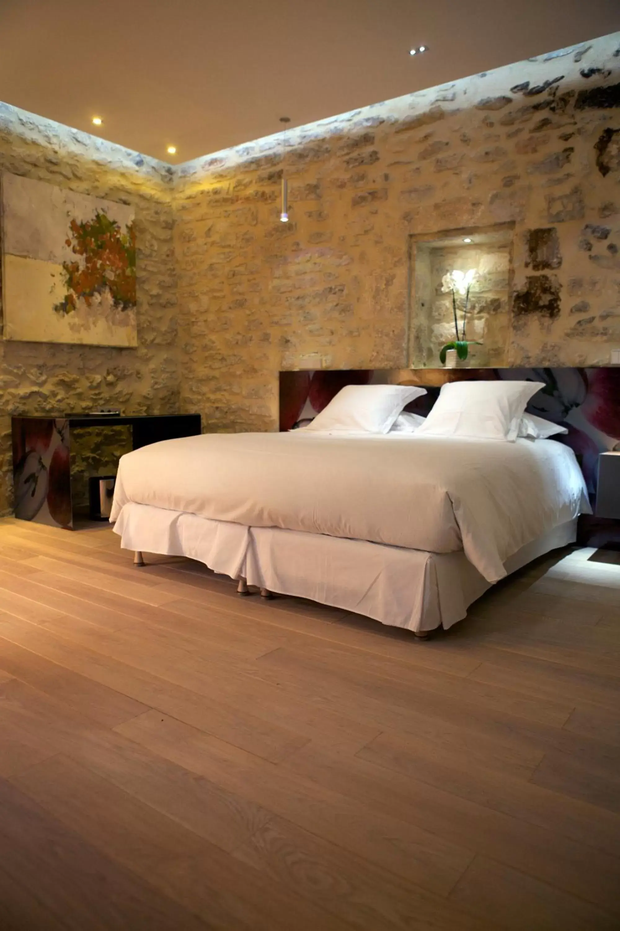 Bed in Domaine de Verchant & Spa - Relais & Châteaux