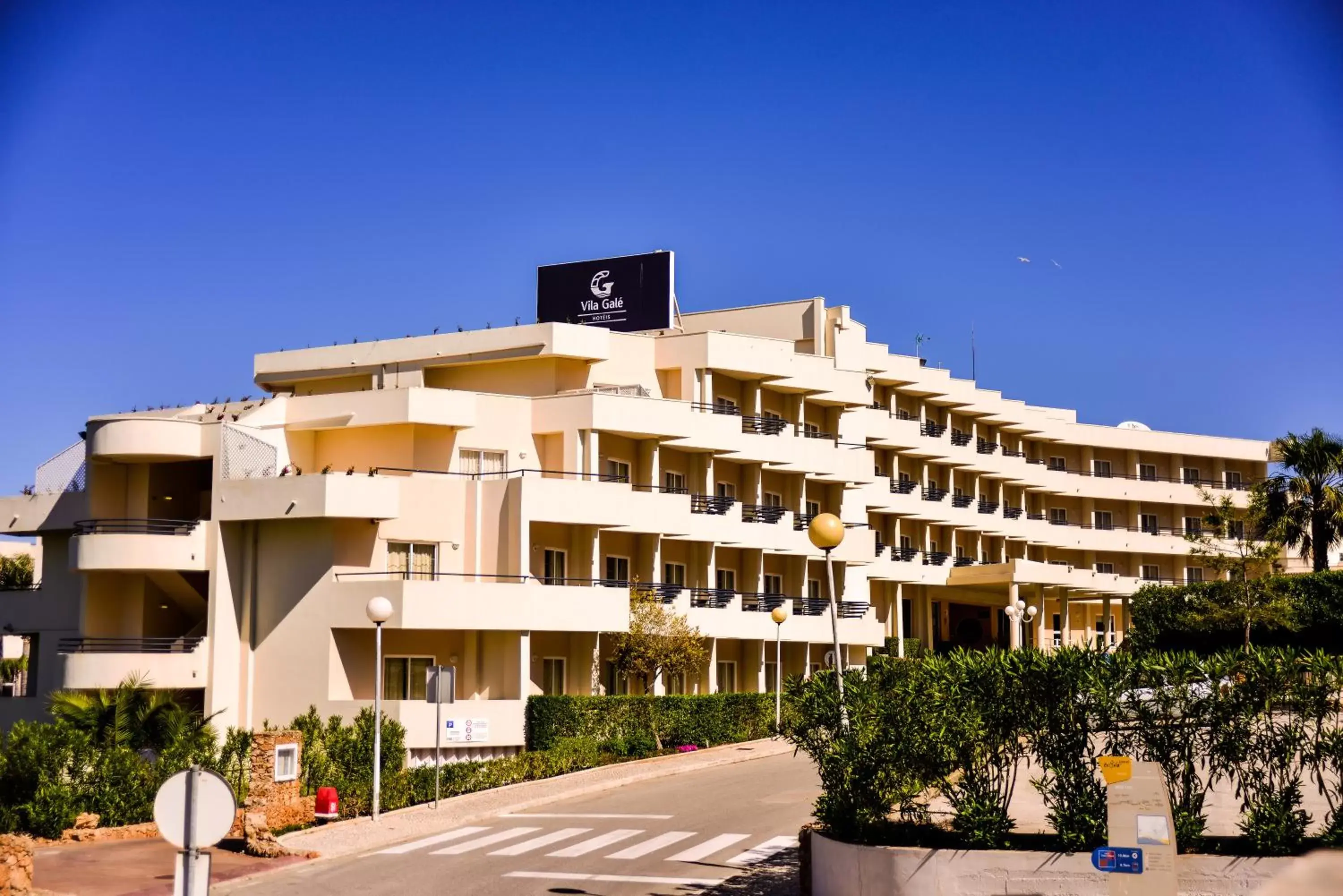 Facade/entrance, Property Building in Vila Gale Nautico