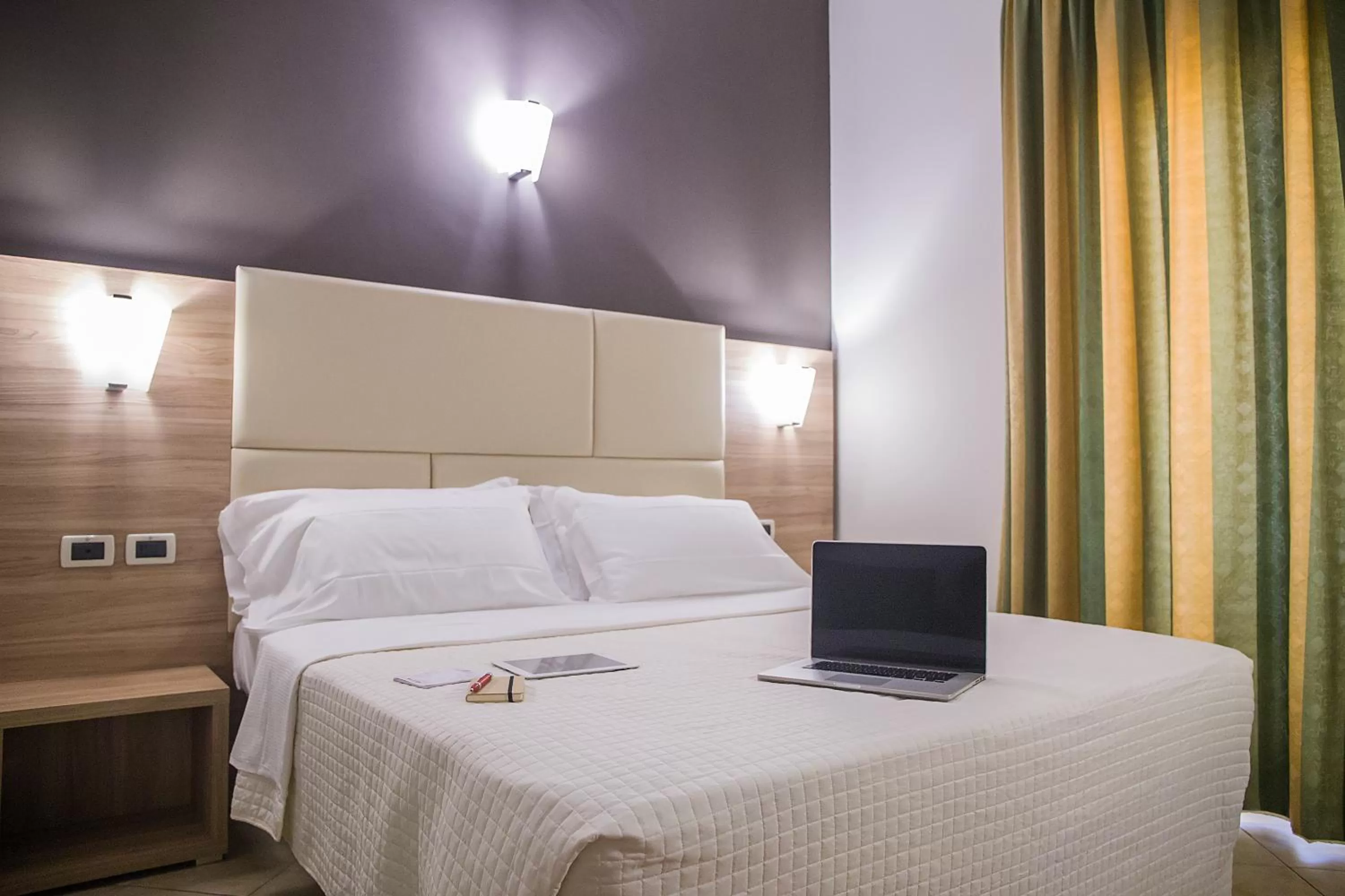 Bed in Hotel Prestige