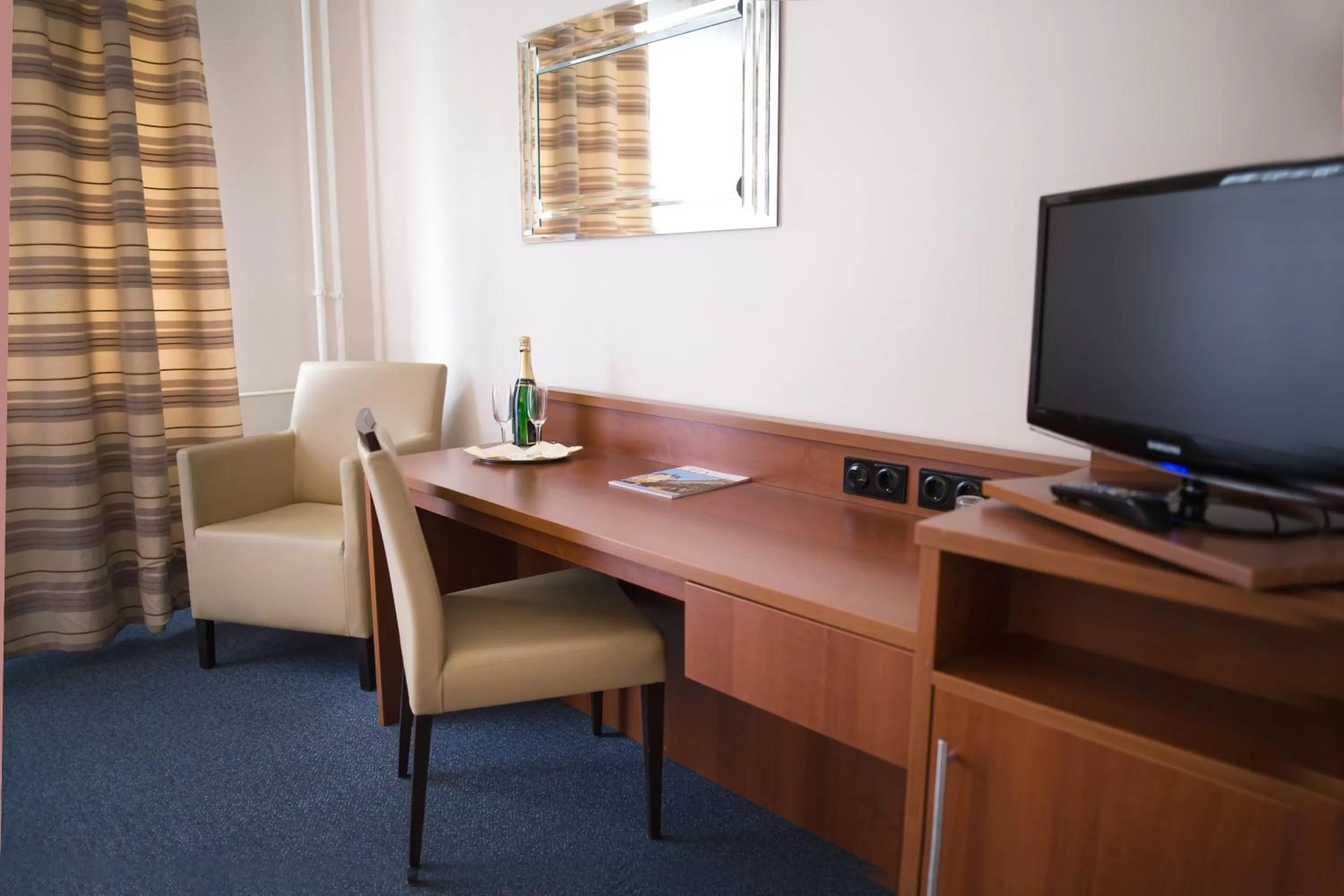 Seating area in Hotel Marttel