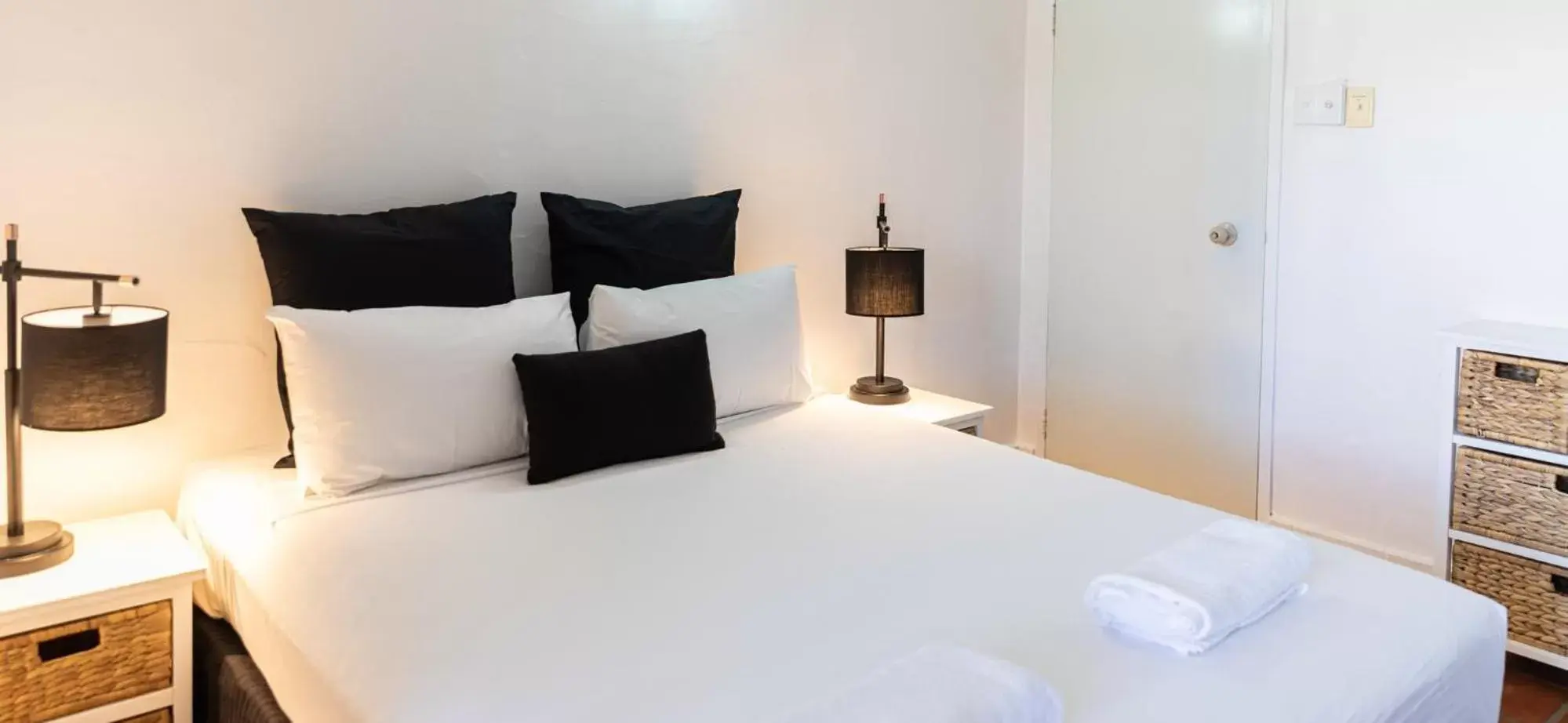 Bedroom, Bed in Club Tropical Resort with Onsite Reception & Check In
