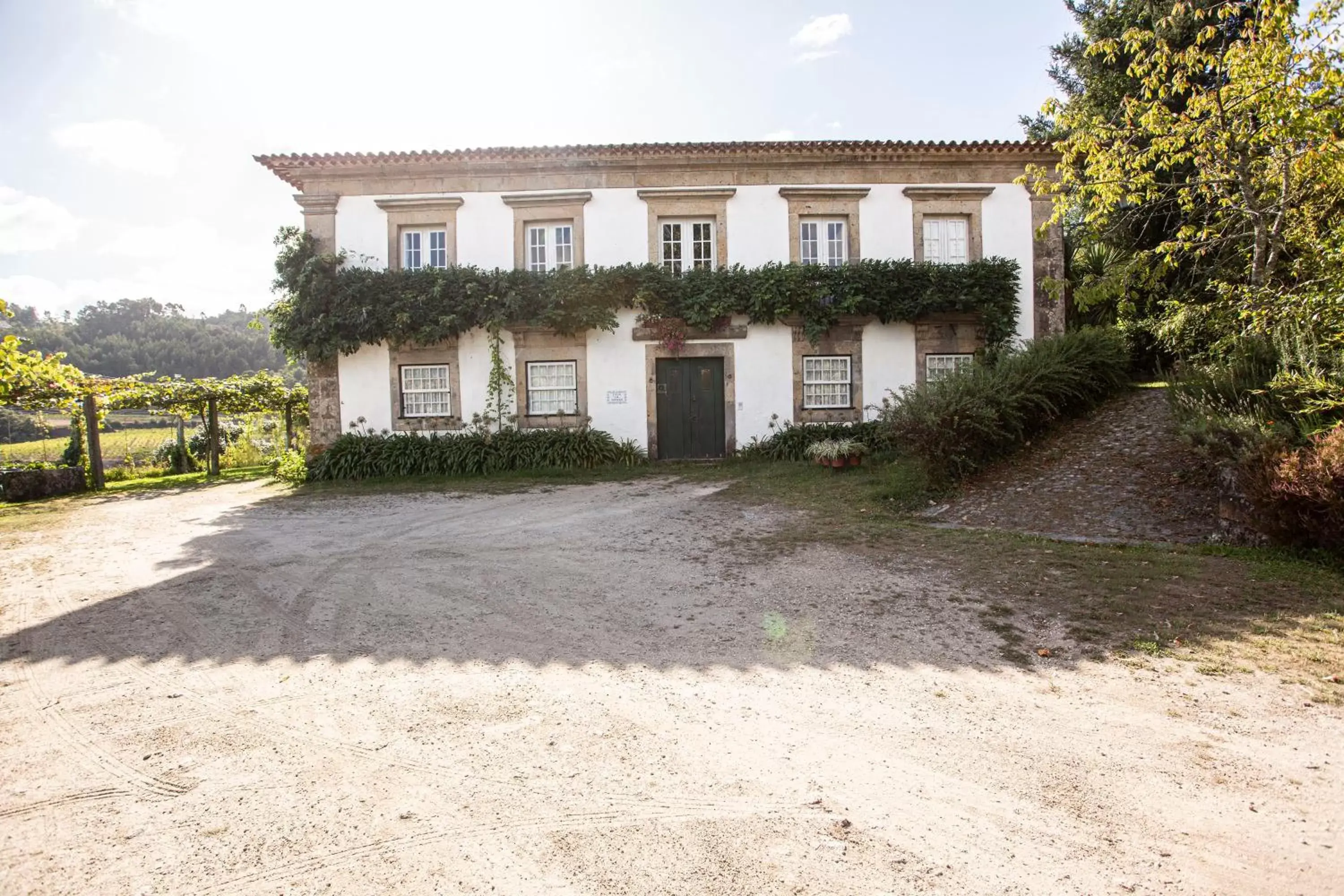 Facade/entrance, Property Building in Casa da Várzea