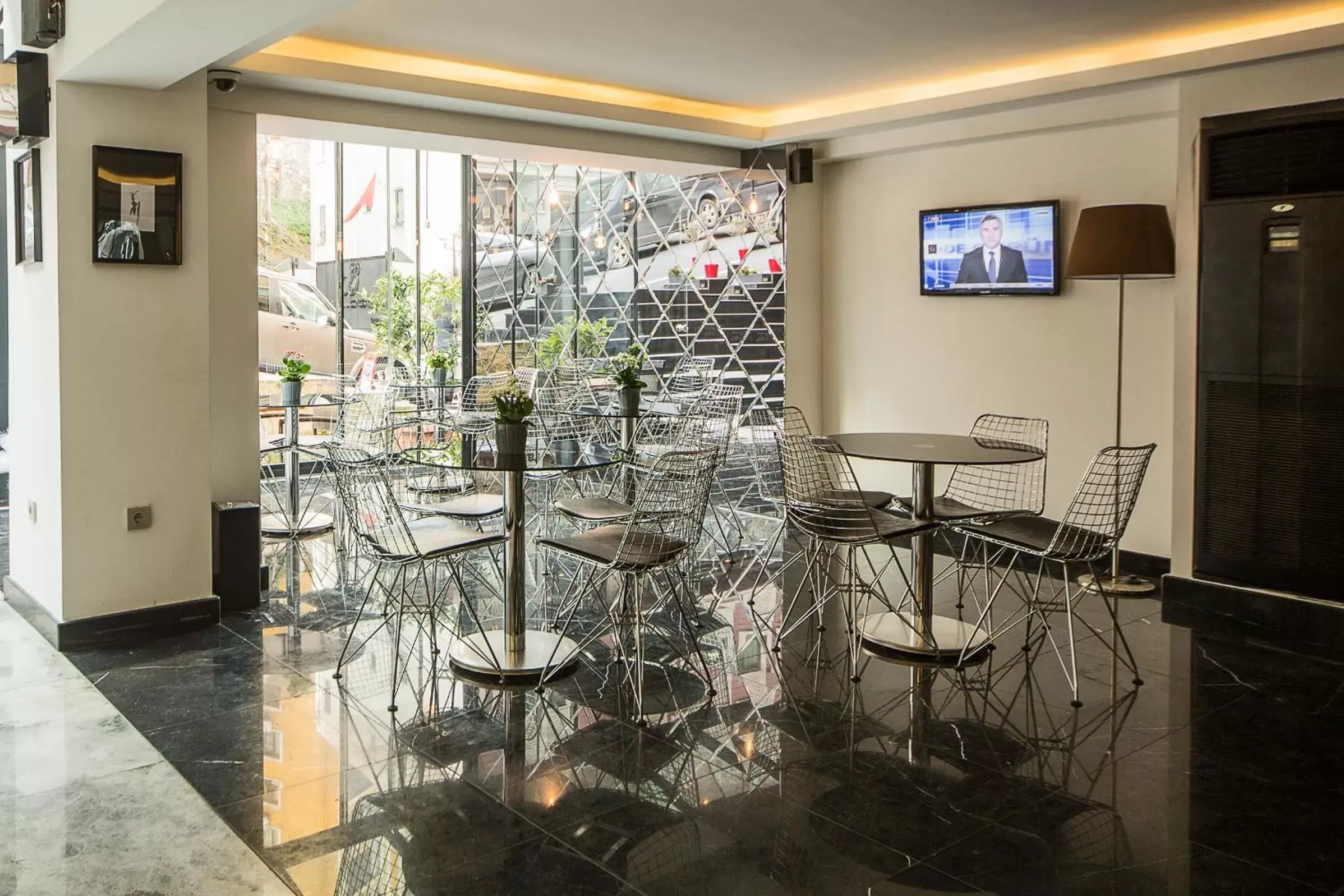 Lounge or bar in Semsan Hotel