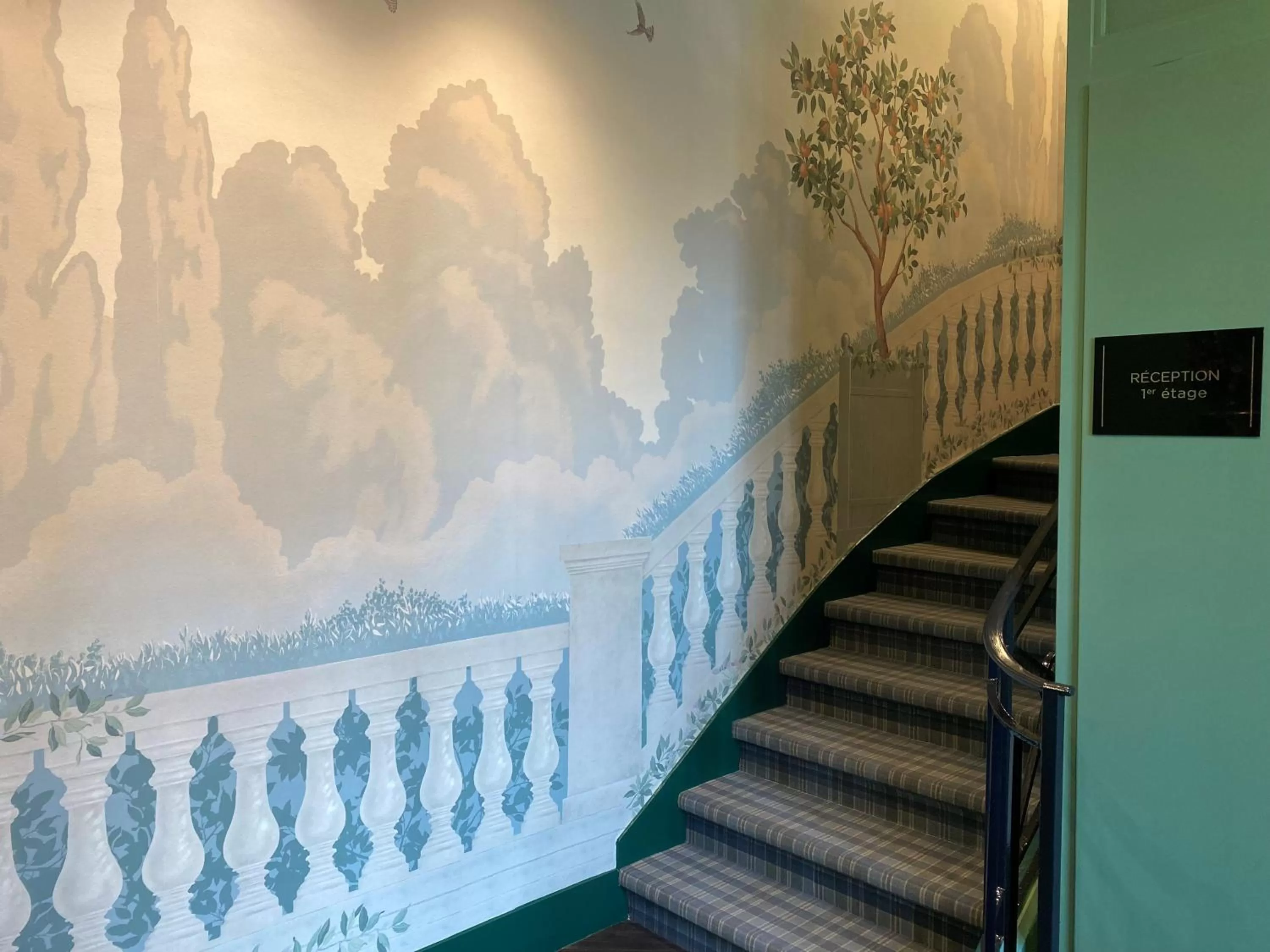 Lobby or reception in Logis Hôtel Marguerite