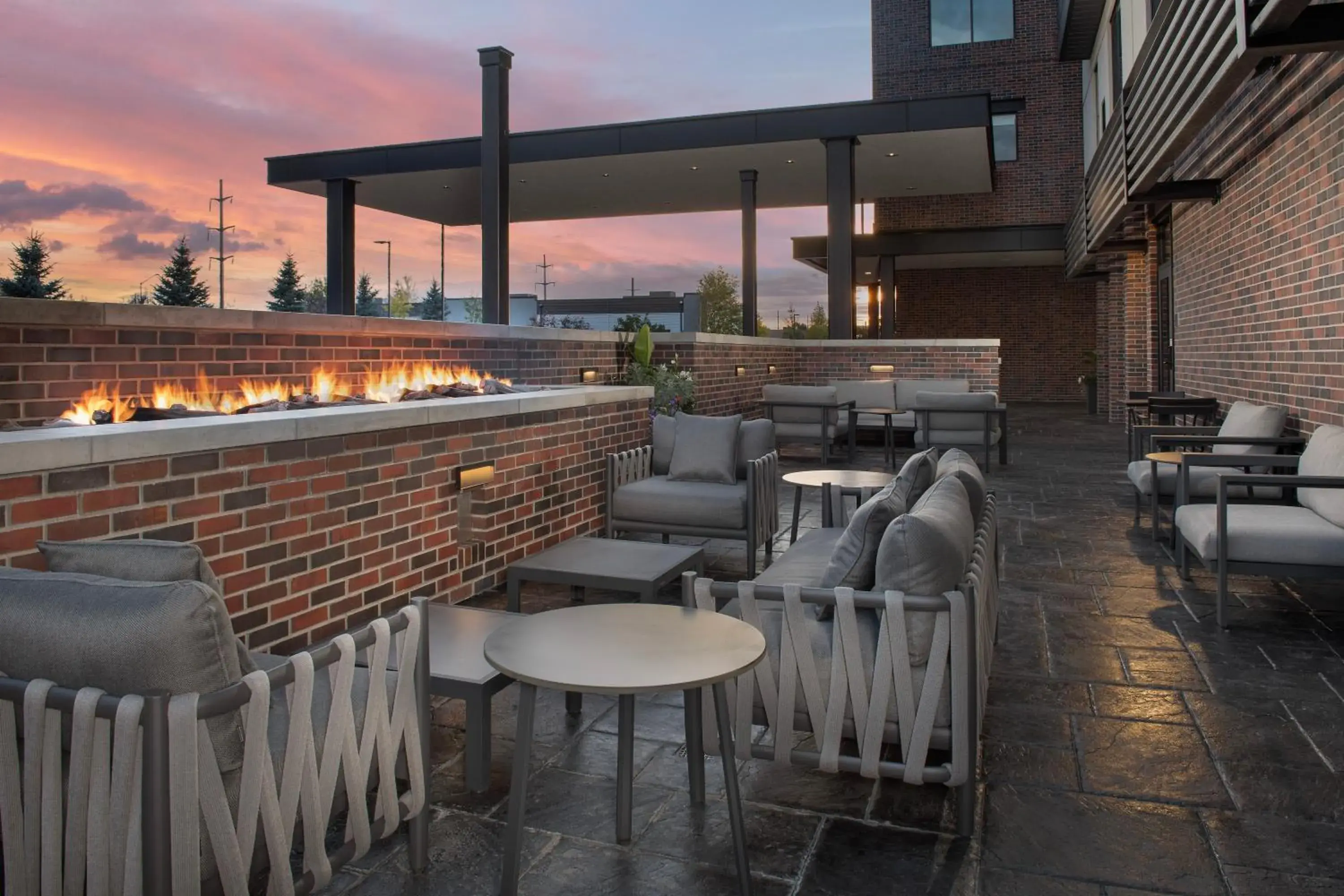 Patio, Restaurant/Places to Eat in Courtyard by Marriott Bozeman