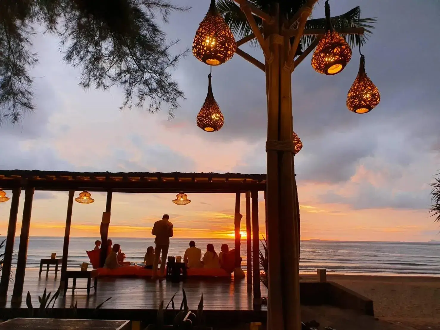Restaurant/places to eat, Sunrise/Sunset in Southern Lanta Resort - SHA Extra Plus