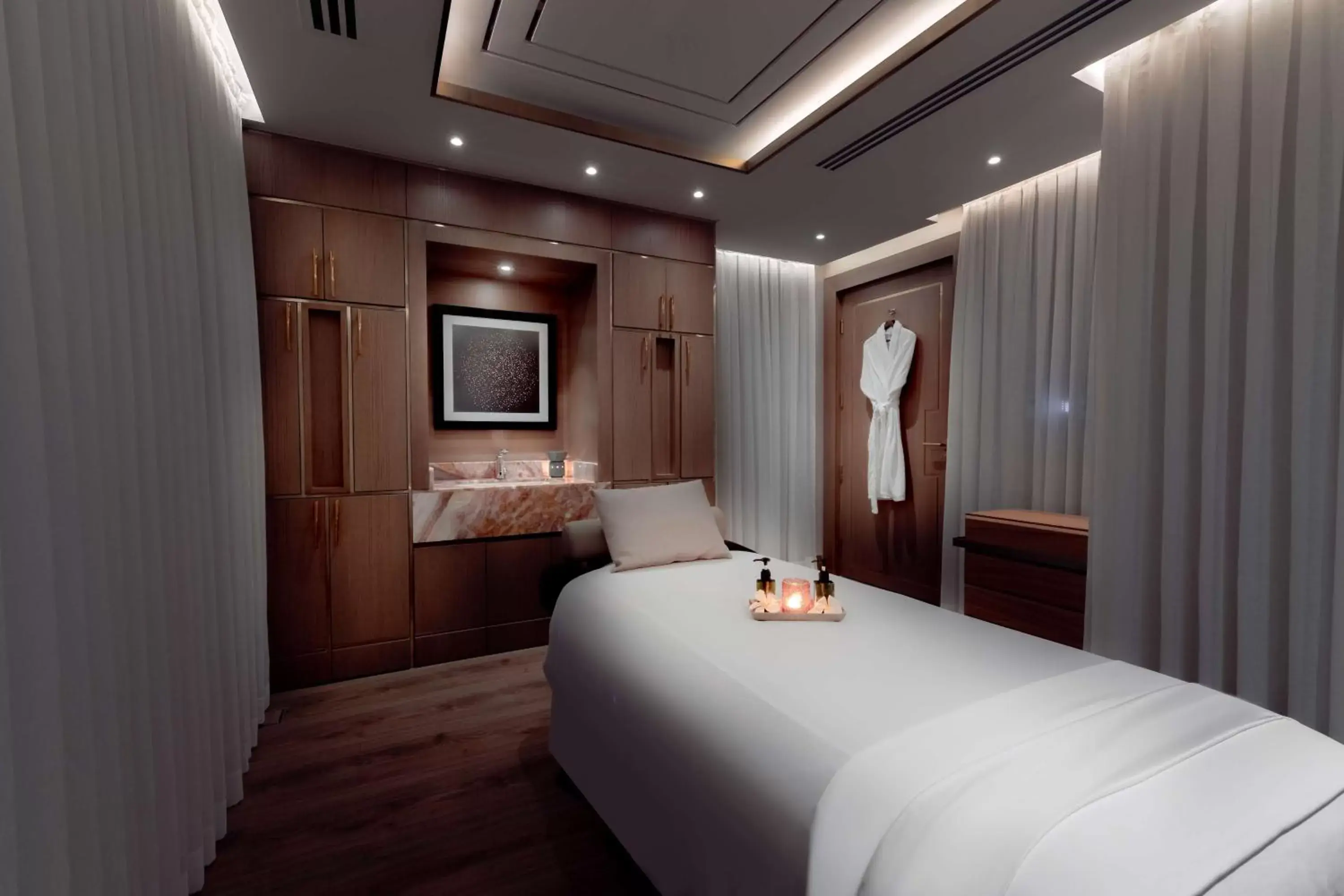 Spa and wellness centre/facilities, Bed in Hilton Doha The Pearl