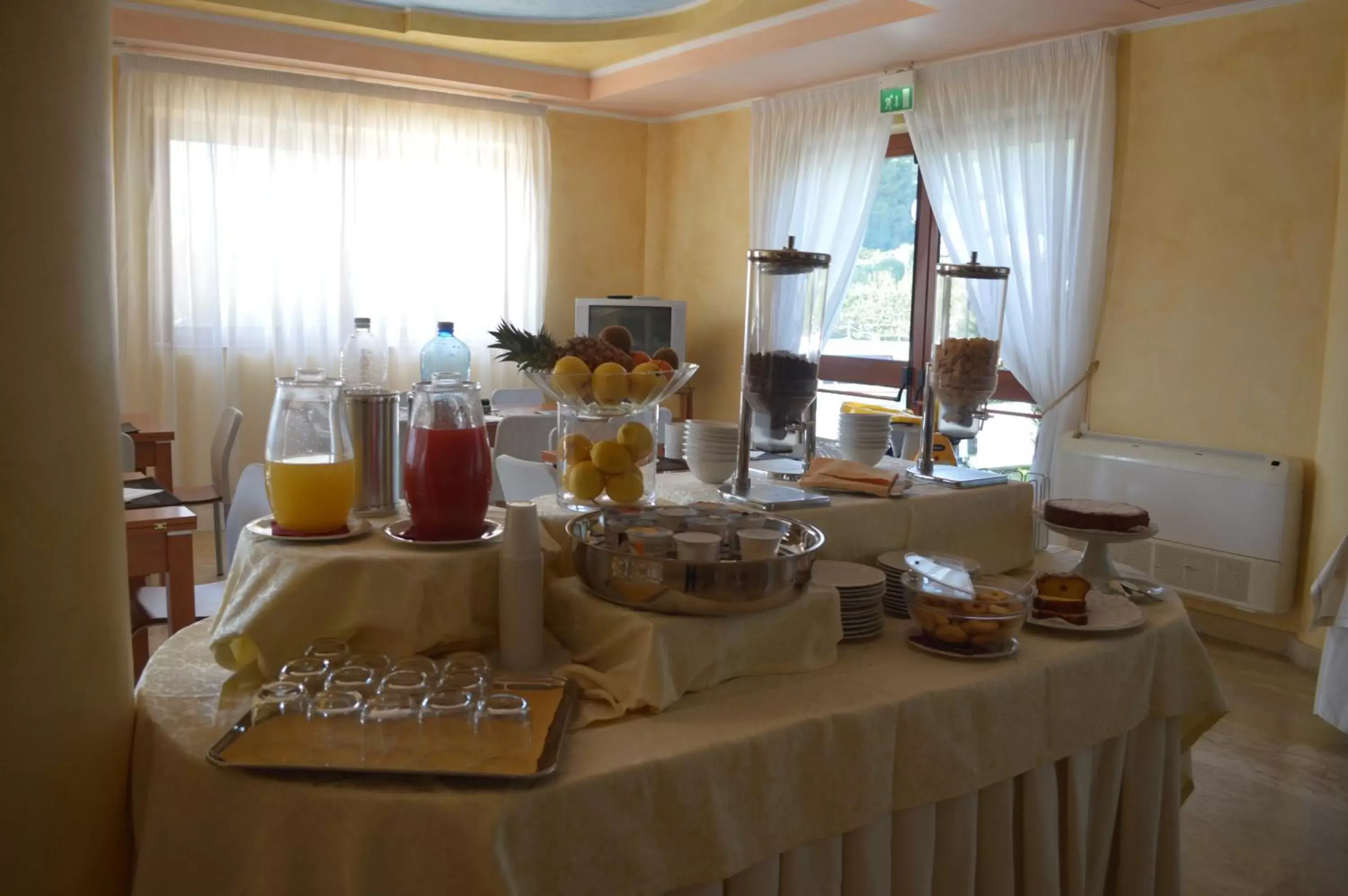 Day, Food in Hotel Parco Serrone