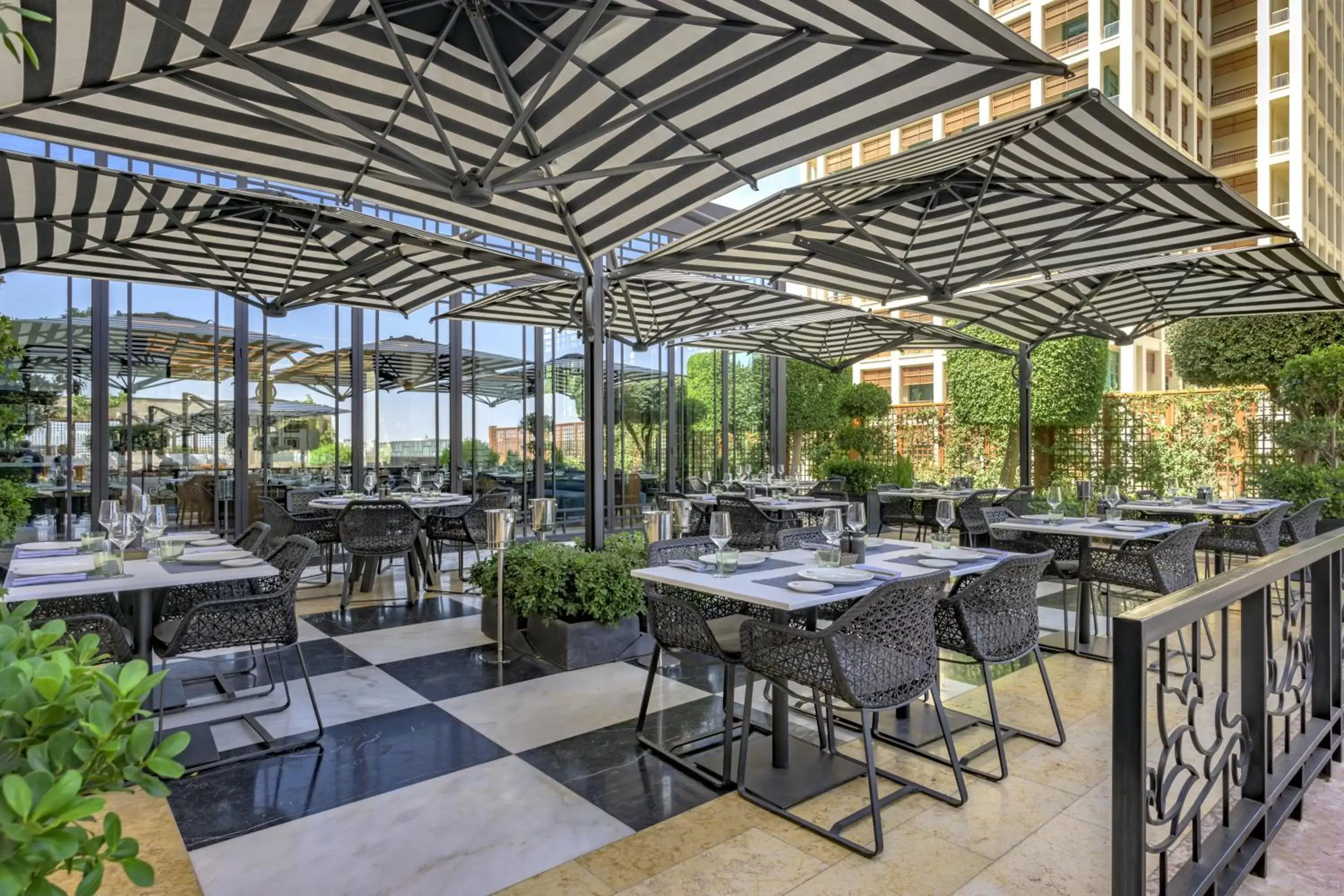 Balcony/Terrace, Restaurant/Places to Eat in Grand Hyatt Amman
