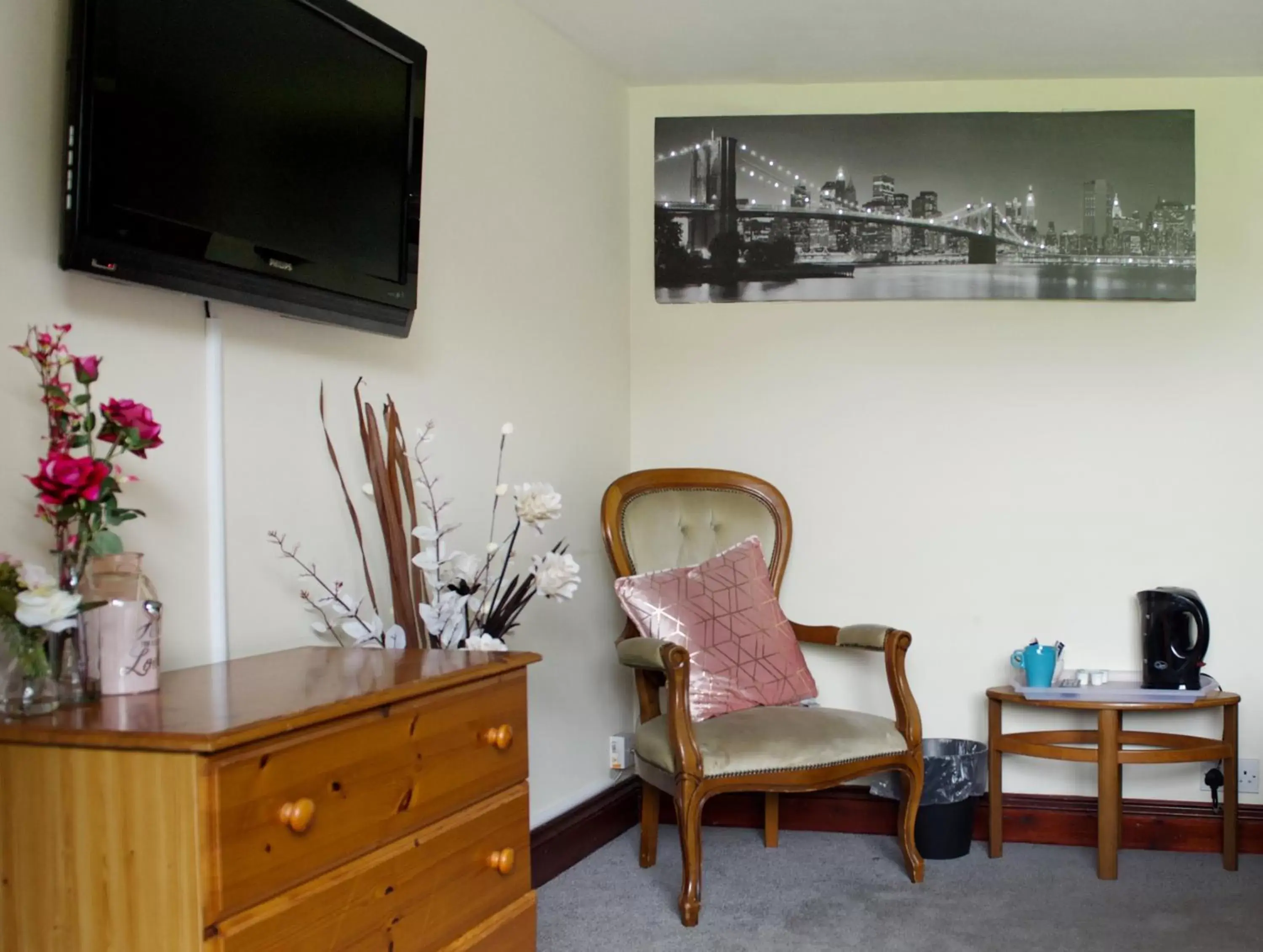 TV/Entertainment Center in Little Foxes Hotel & Gatwick Airport Parking