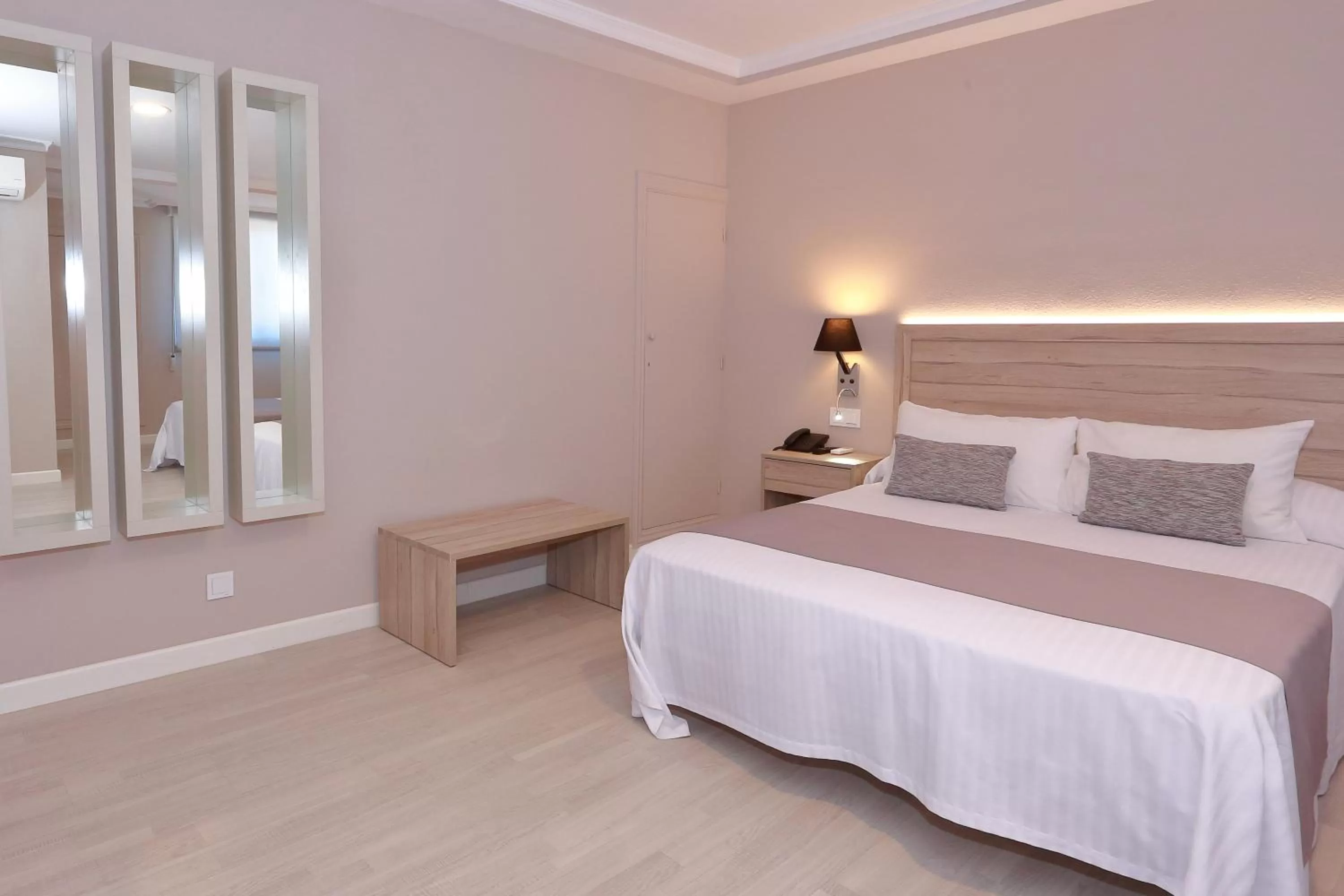 Photo of the whole room, Bed in Hotel Villa de Verín