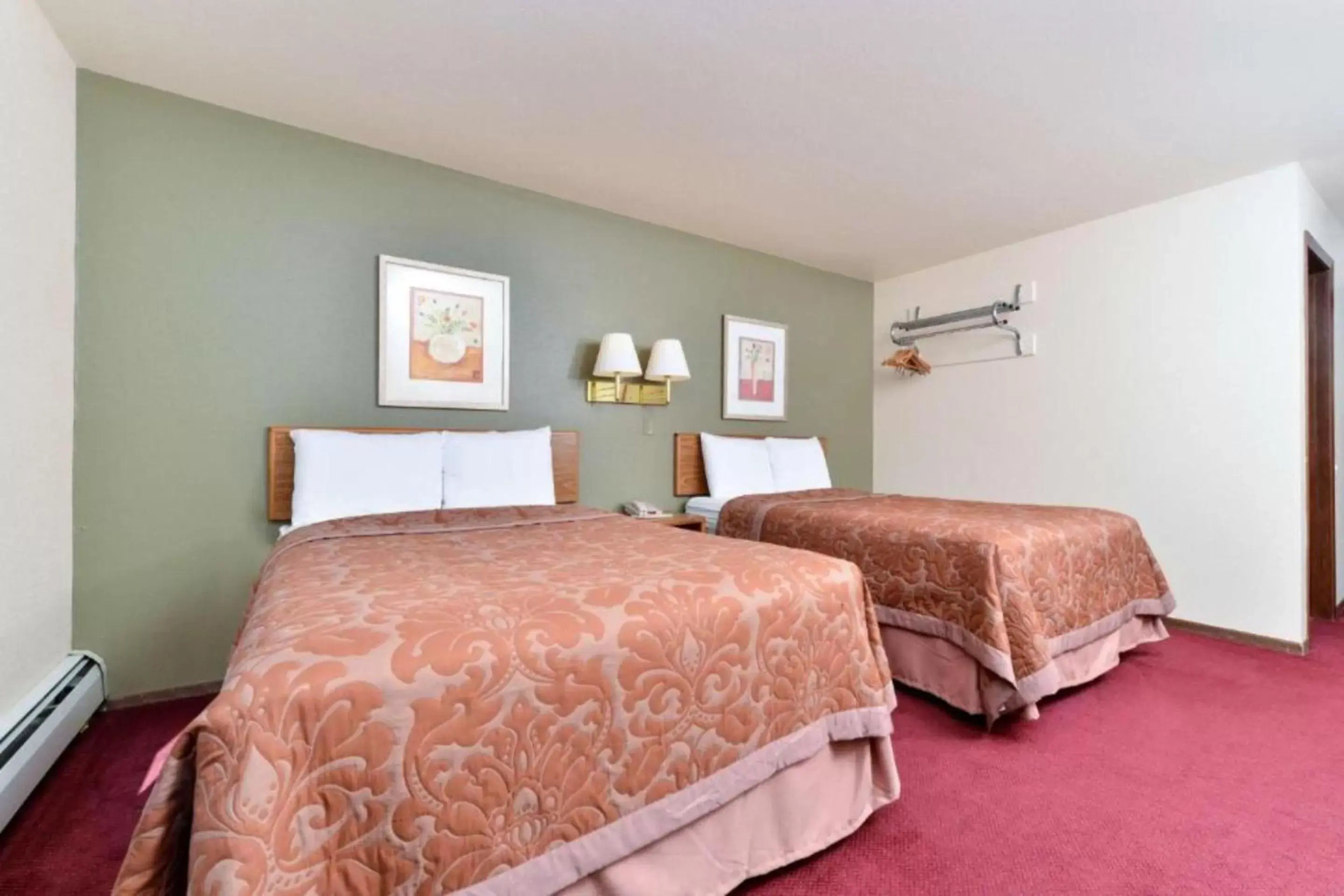 Double Room with Two Double Beds in Love Hotels Staples by OYO at HWY 10 MN