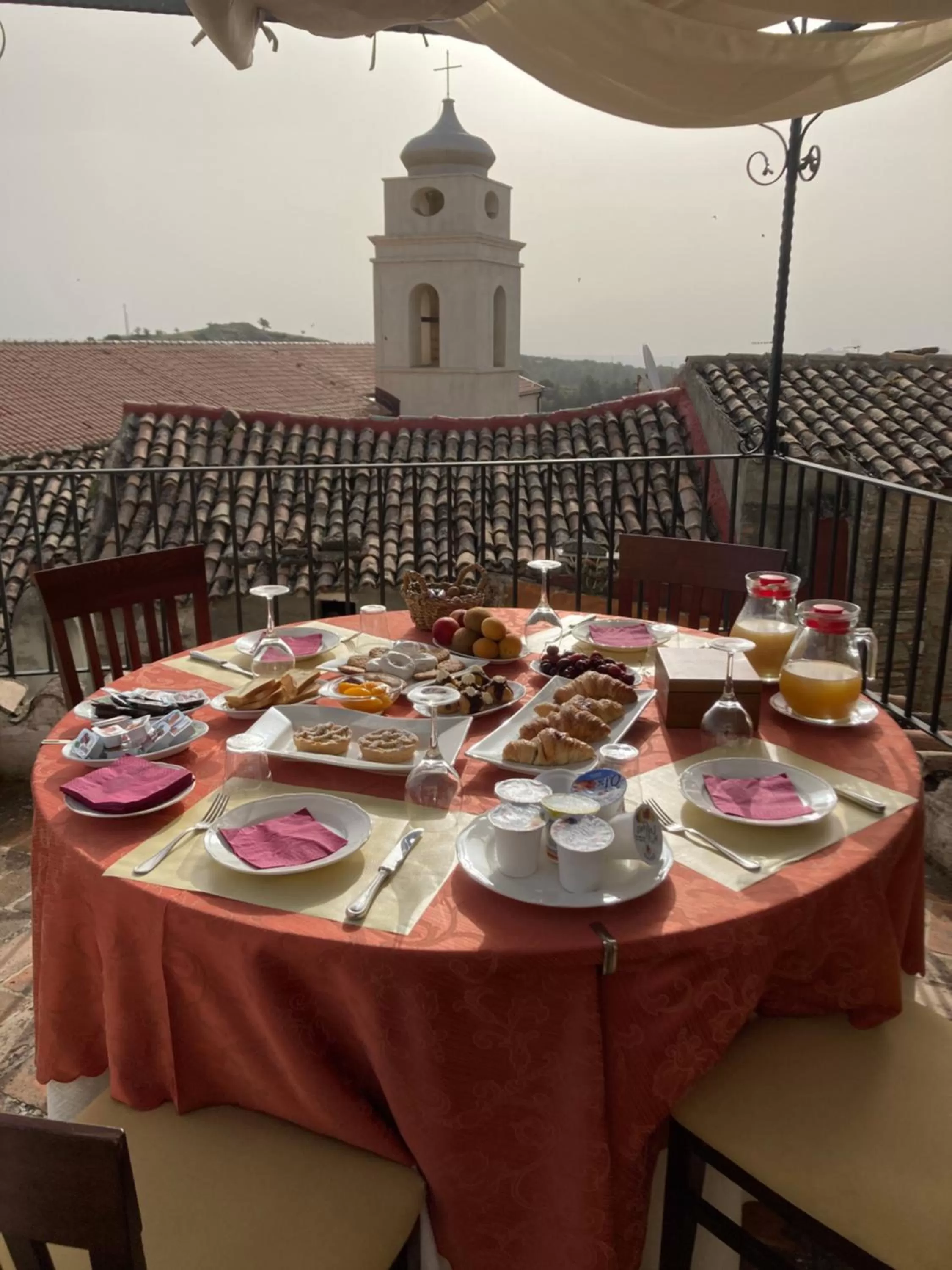 Breakfast in Palazzo dei Poeti