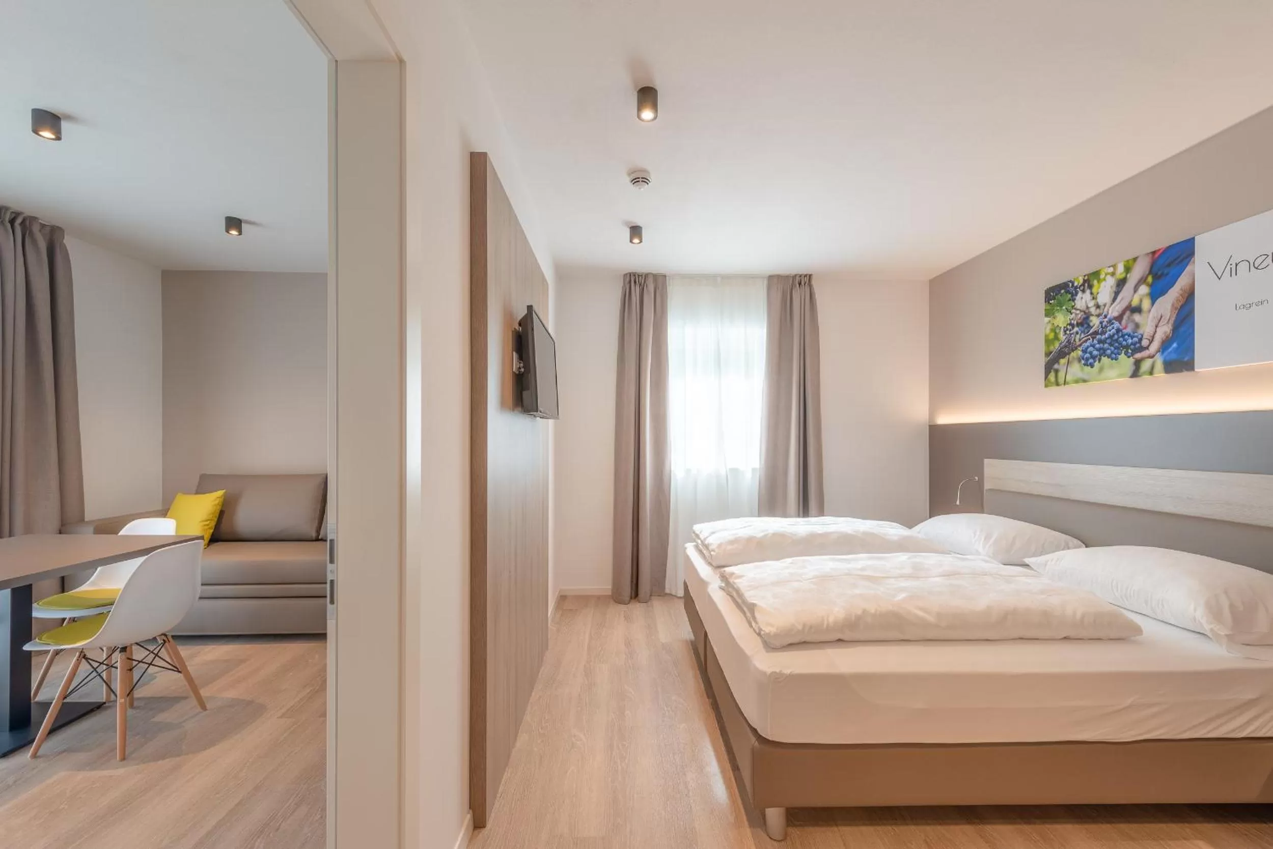 Photo of the whole room, Bed in Residence Garni Hotel Vineus