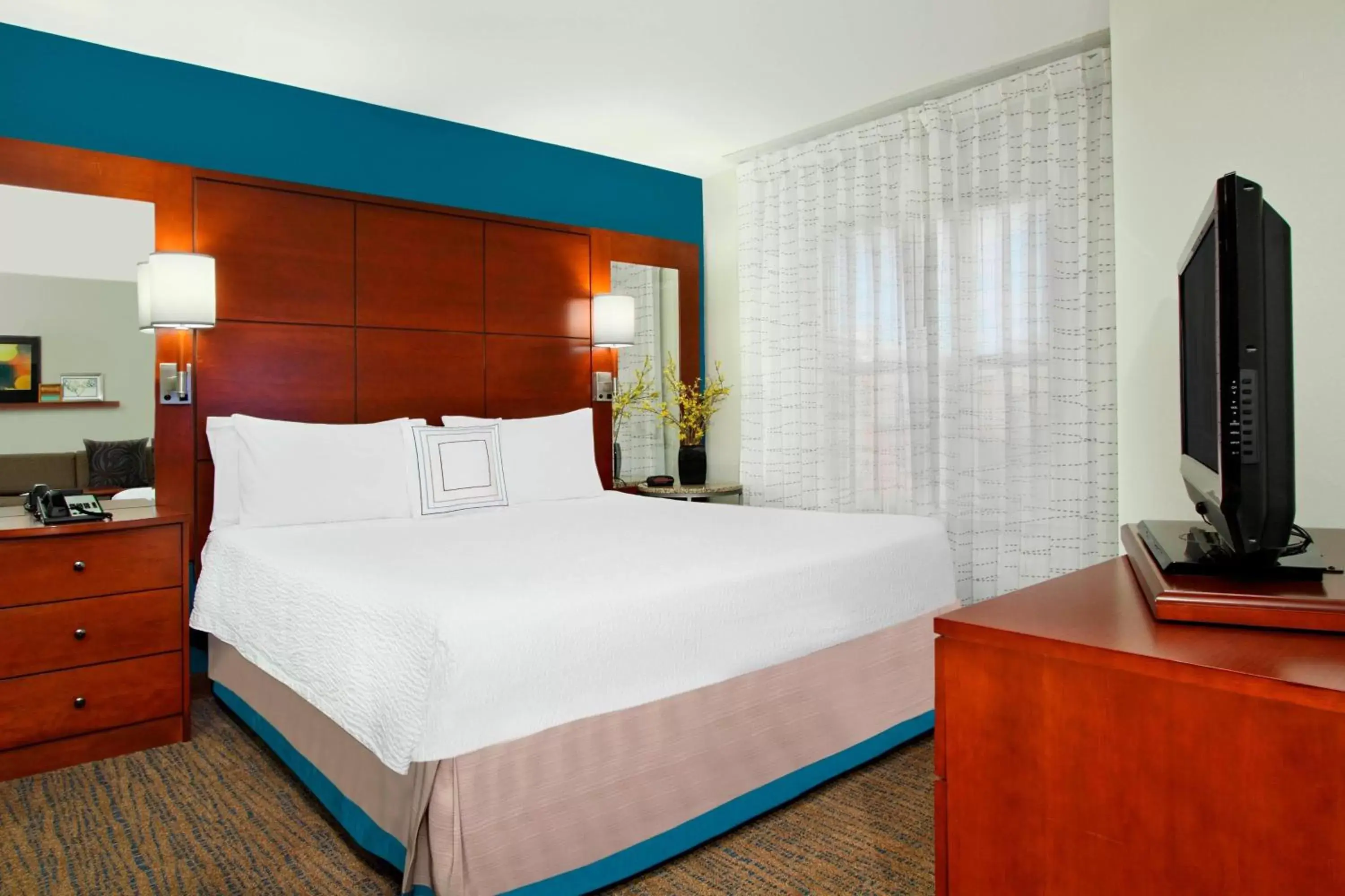 Bedroom, Bed in Residence Inn Phoenix Glendale Sports & Entertainment District