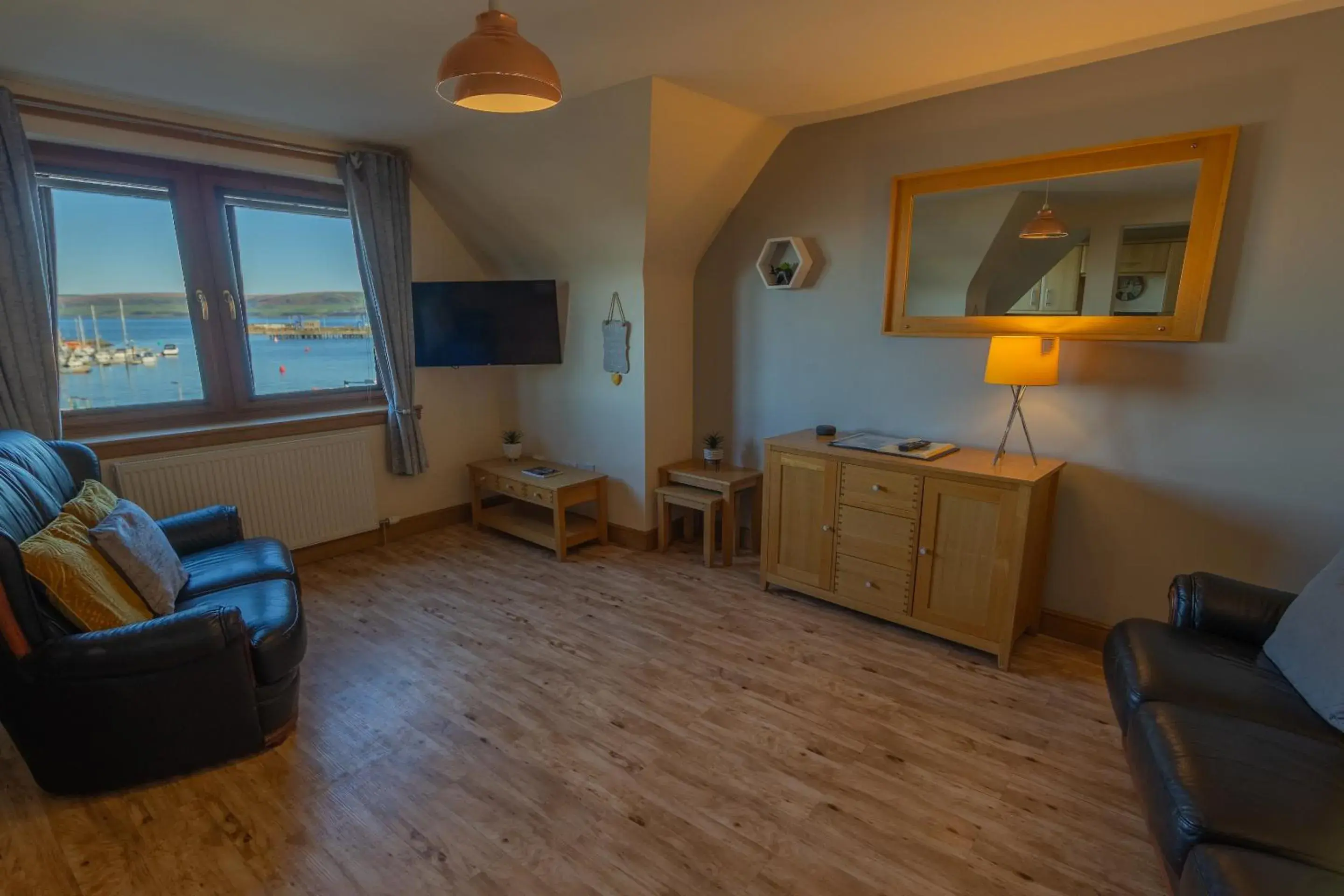 Living room, Seating Area in Quay Head View