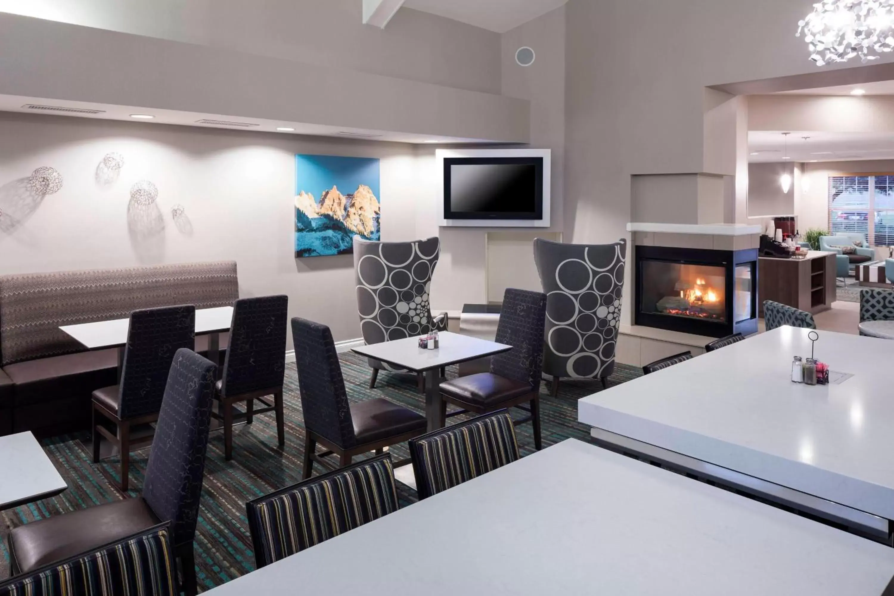 Restaurant/places to eat in Residence Inn Denver Highlands Ranch