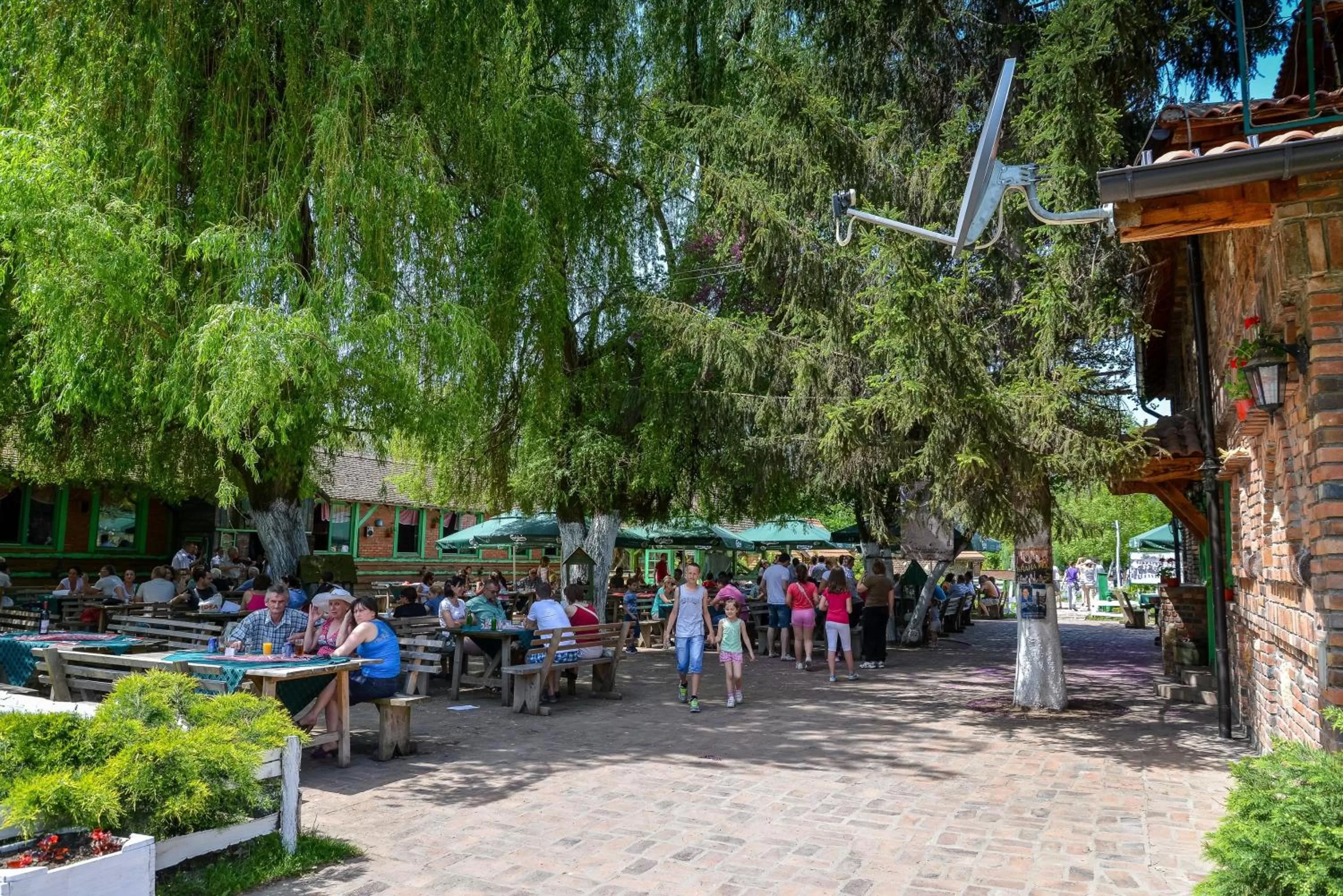 group of guests in B&B Etno Village Sunčana Reka