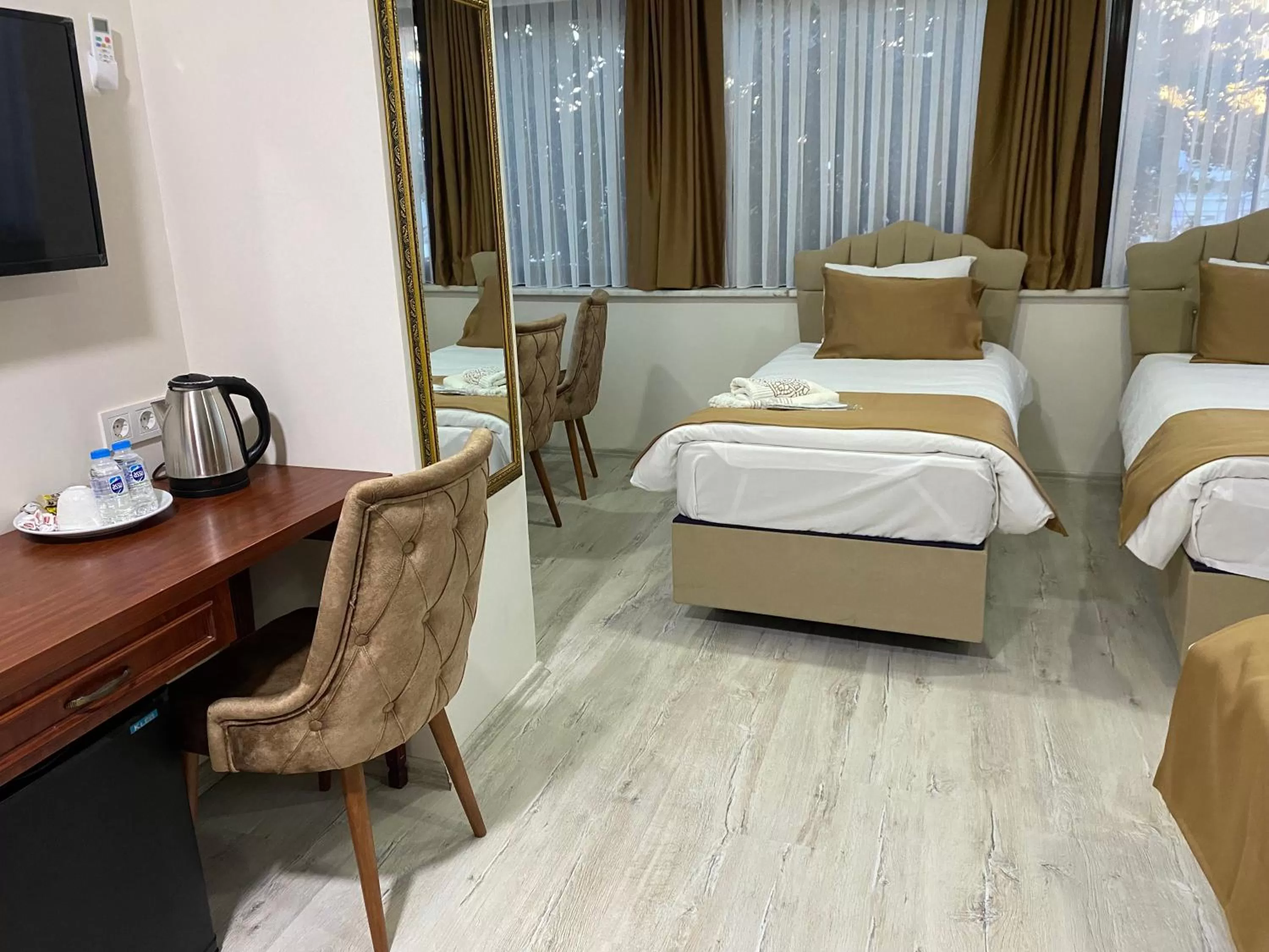 Photo of the whole room, Bed in Atam Suites