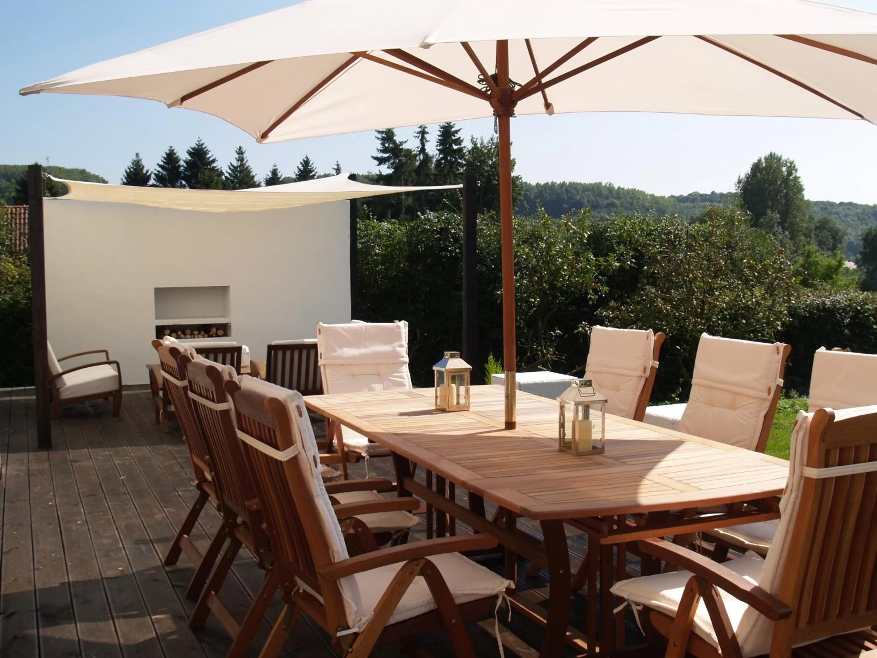 Restaurant/places to eat in Maison De Plumes