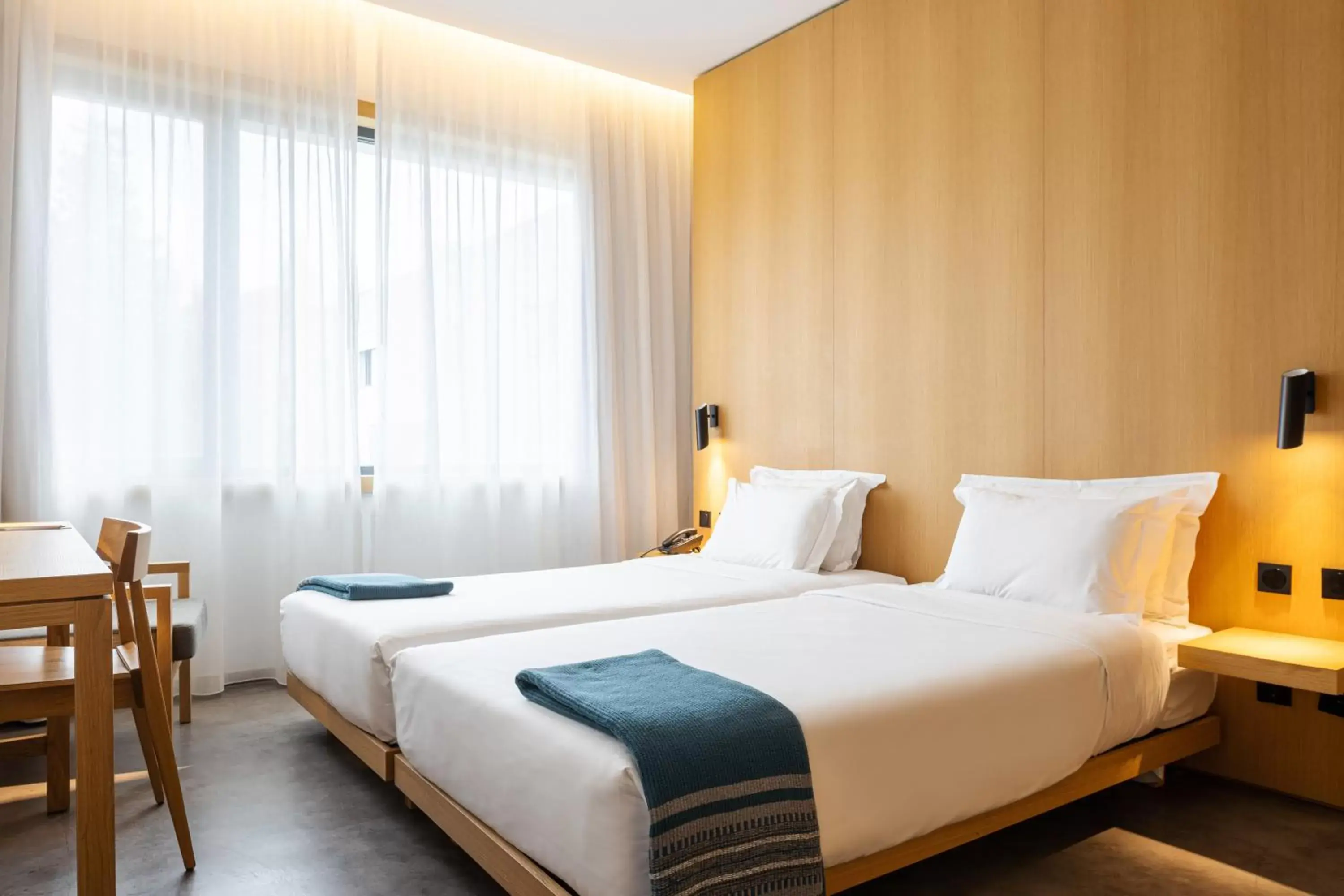 Bedroom, Bed in Evora Olive Hotel