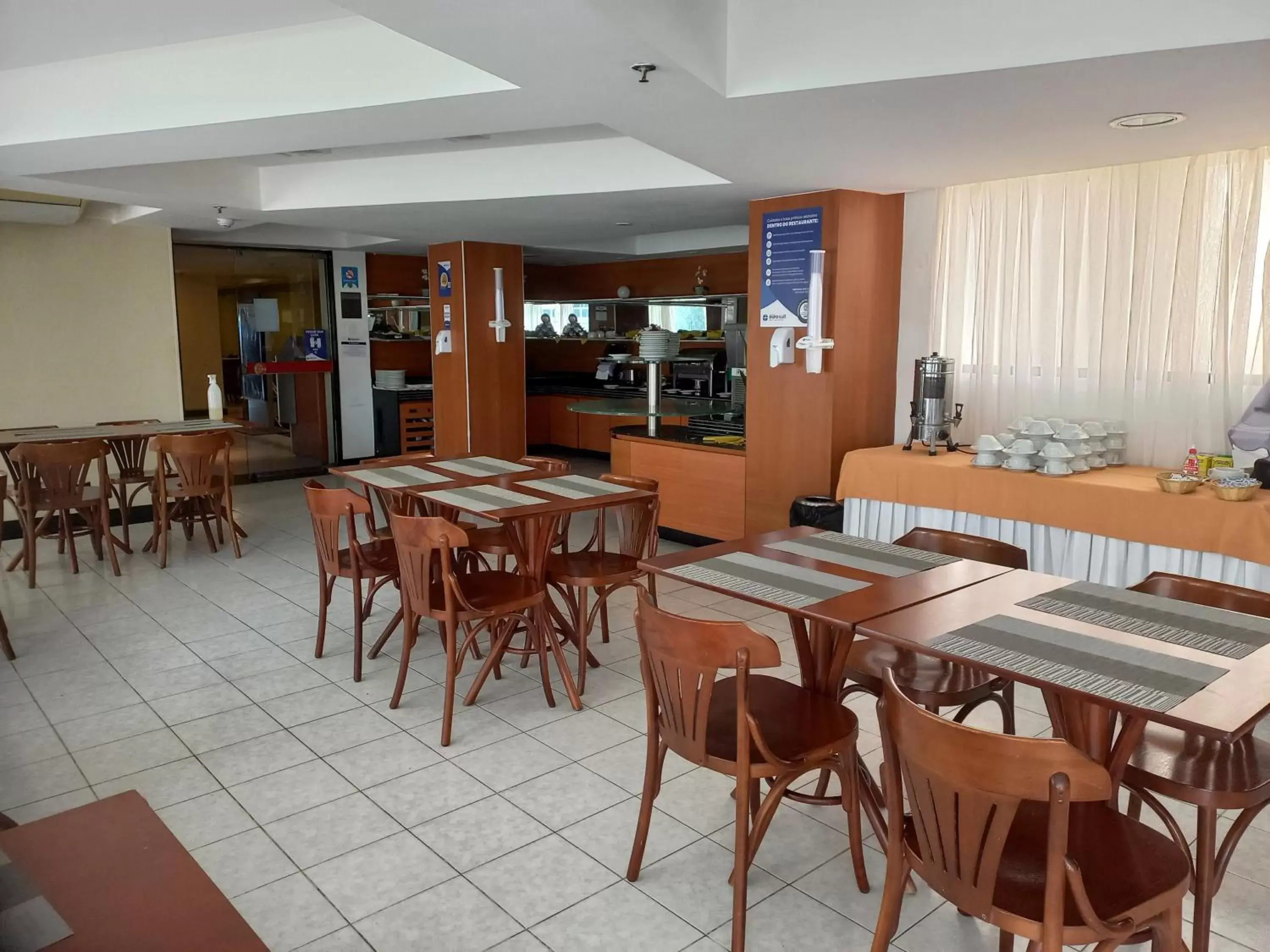 Restaurant/Places to Eat in Euro Suite Recife Boa Viagem
