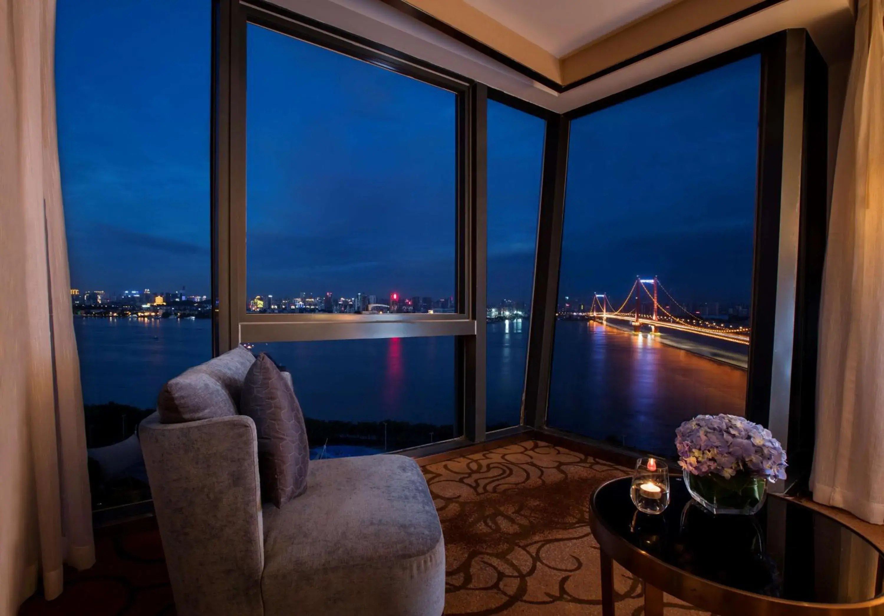 View (from property/room), Seating Area in Hilton Wuhan Riverside