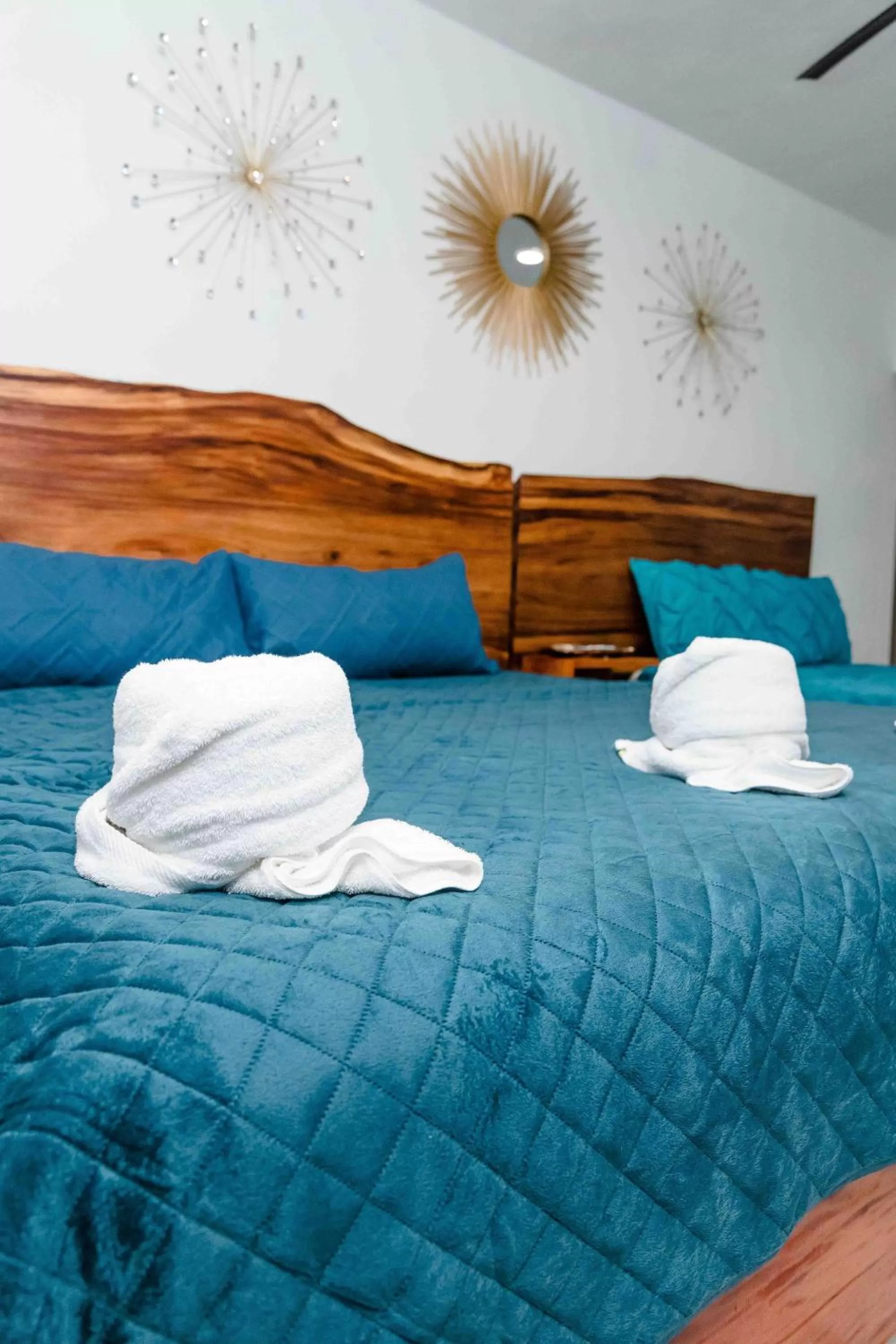 Bed in Hotel Naomi City center